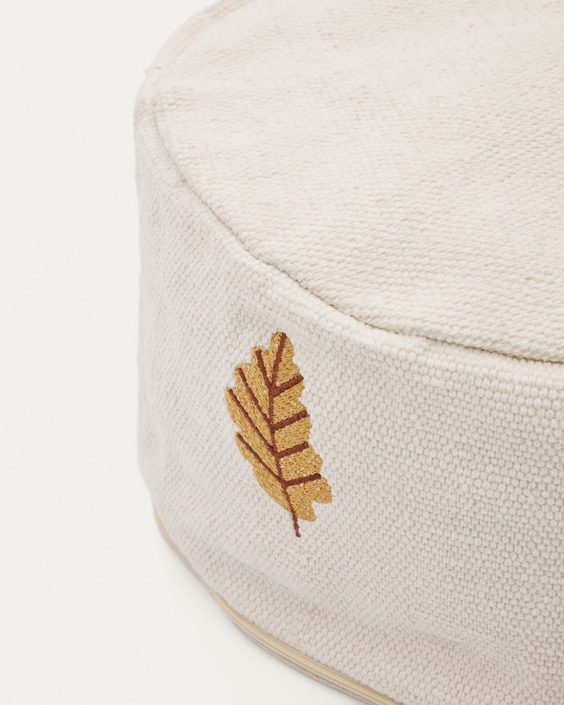 Yanil 100% white cotton pouffe with multicolour leaf embroidery, Ø 40 cm