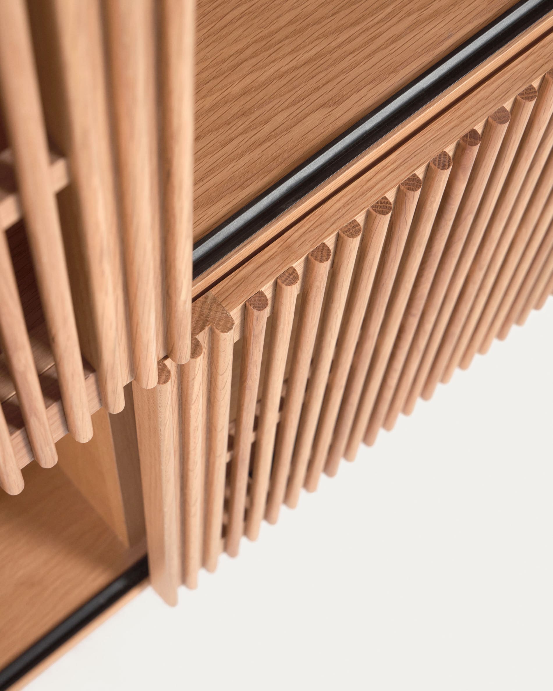 Beyla shelf unit in solid ash wood and oak veneer 84.5 x 170 cm FSC 100%