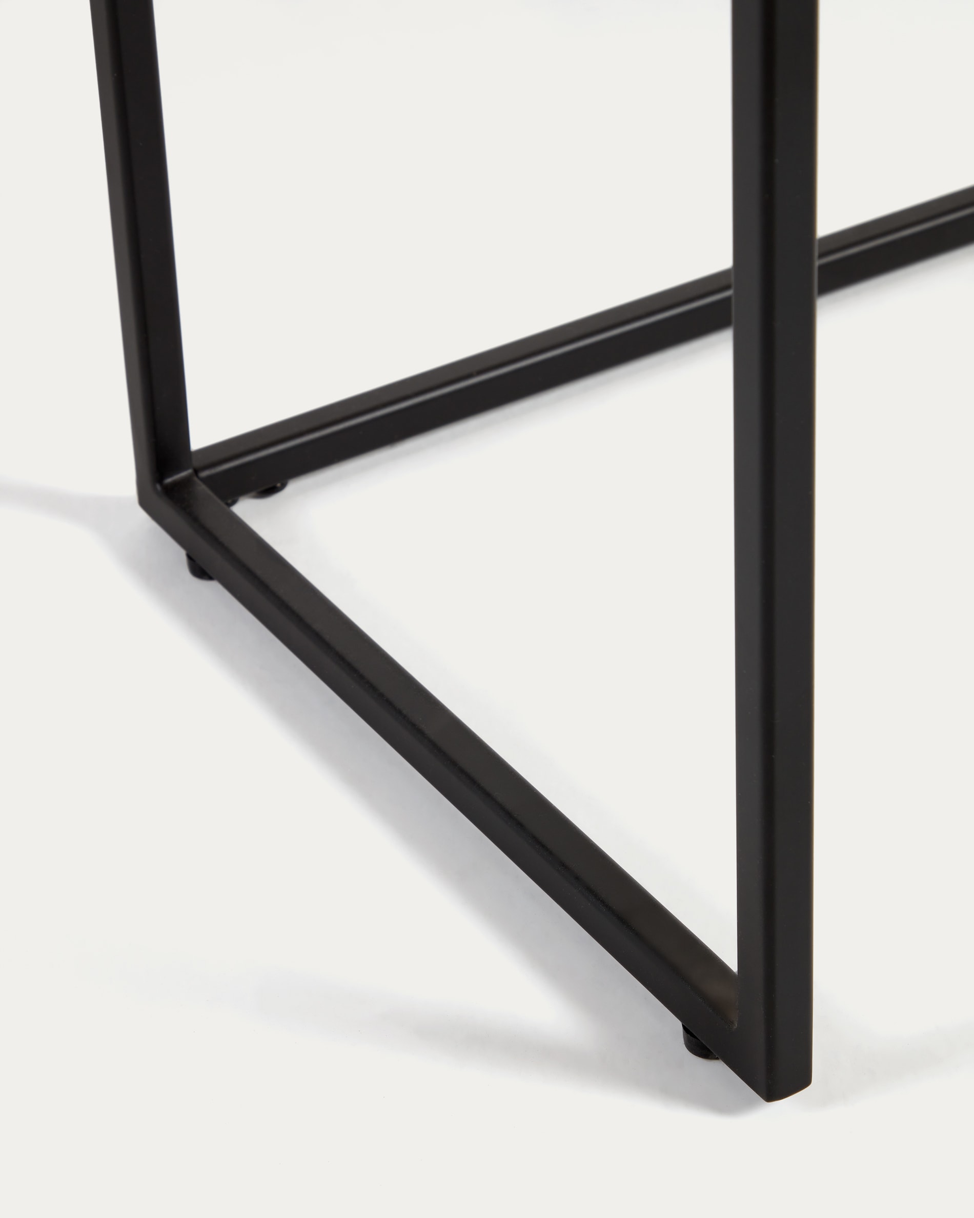 Yoana console table with oak wood veneer and painted black metal structure, 120 x 80 cm