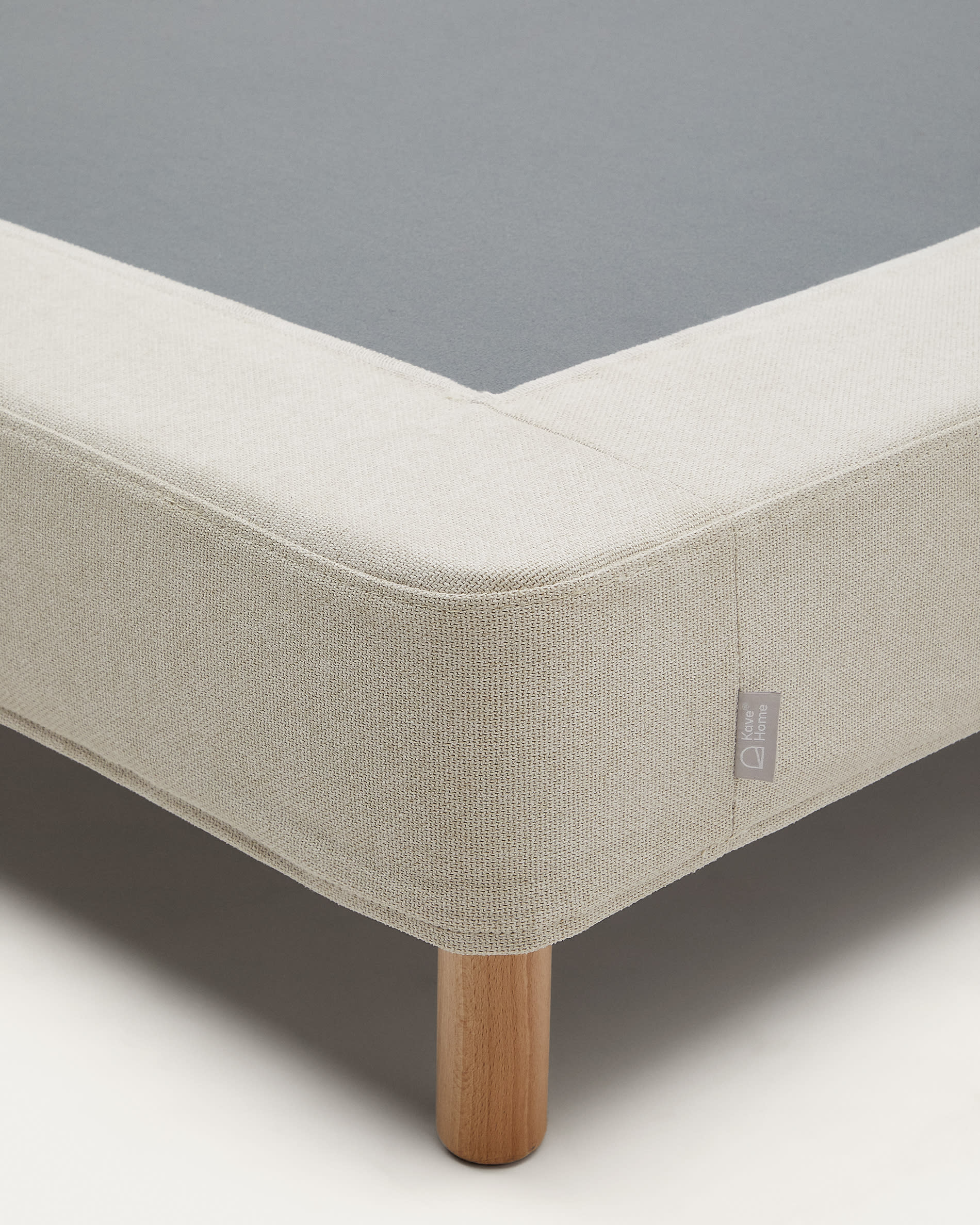 Ofelia base with ecru removable cover and solid beech wooden legs for a 180 x 200 cm mattress FSC Mix Credit