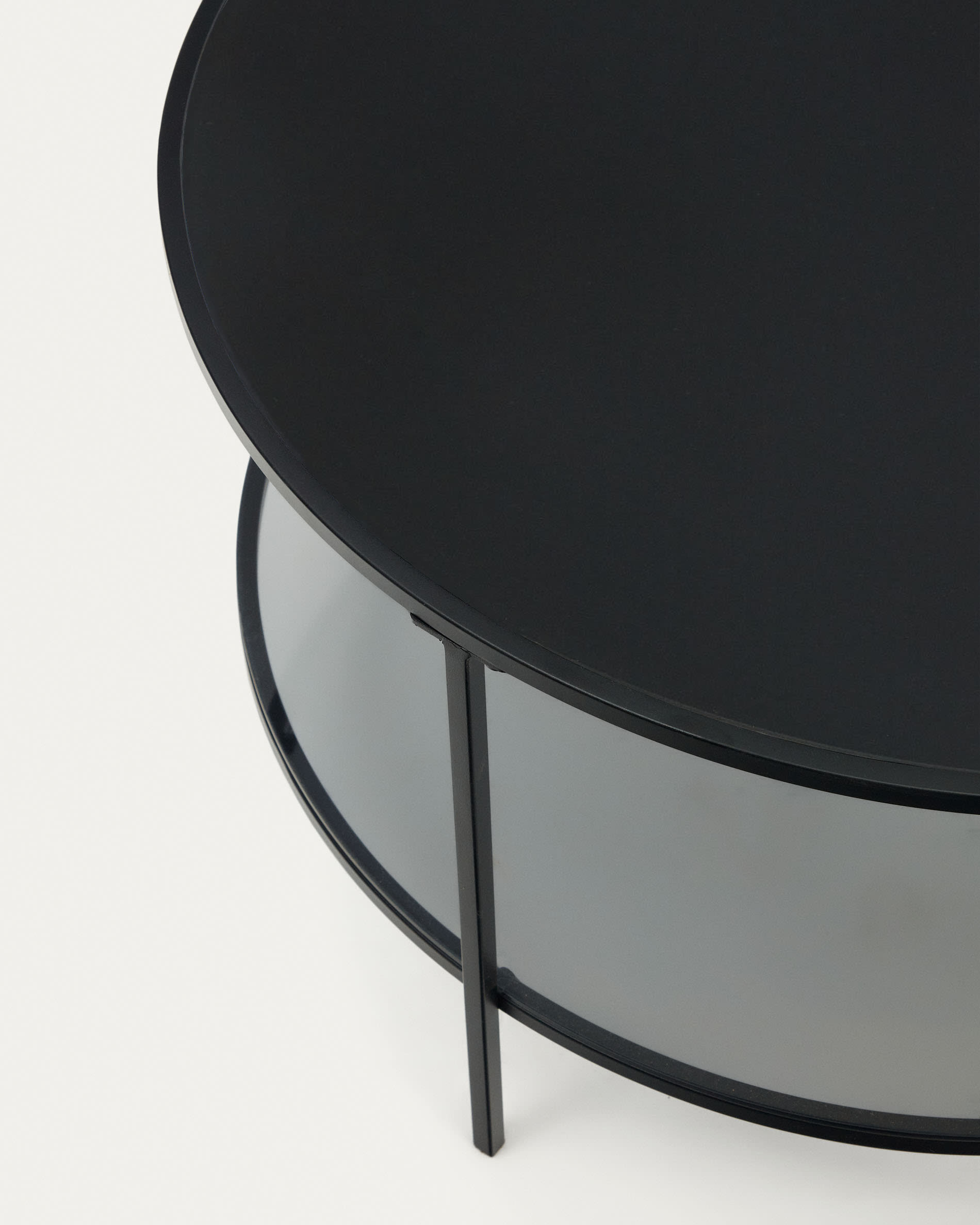 Table basse Gilda en verre trempé et métal avec finition peinture — Kave Home