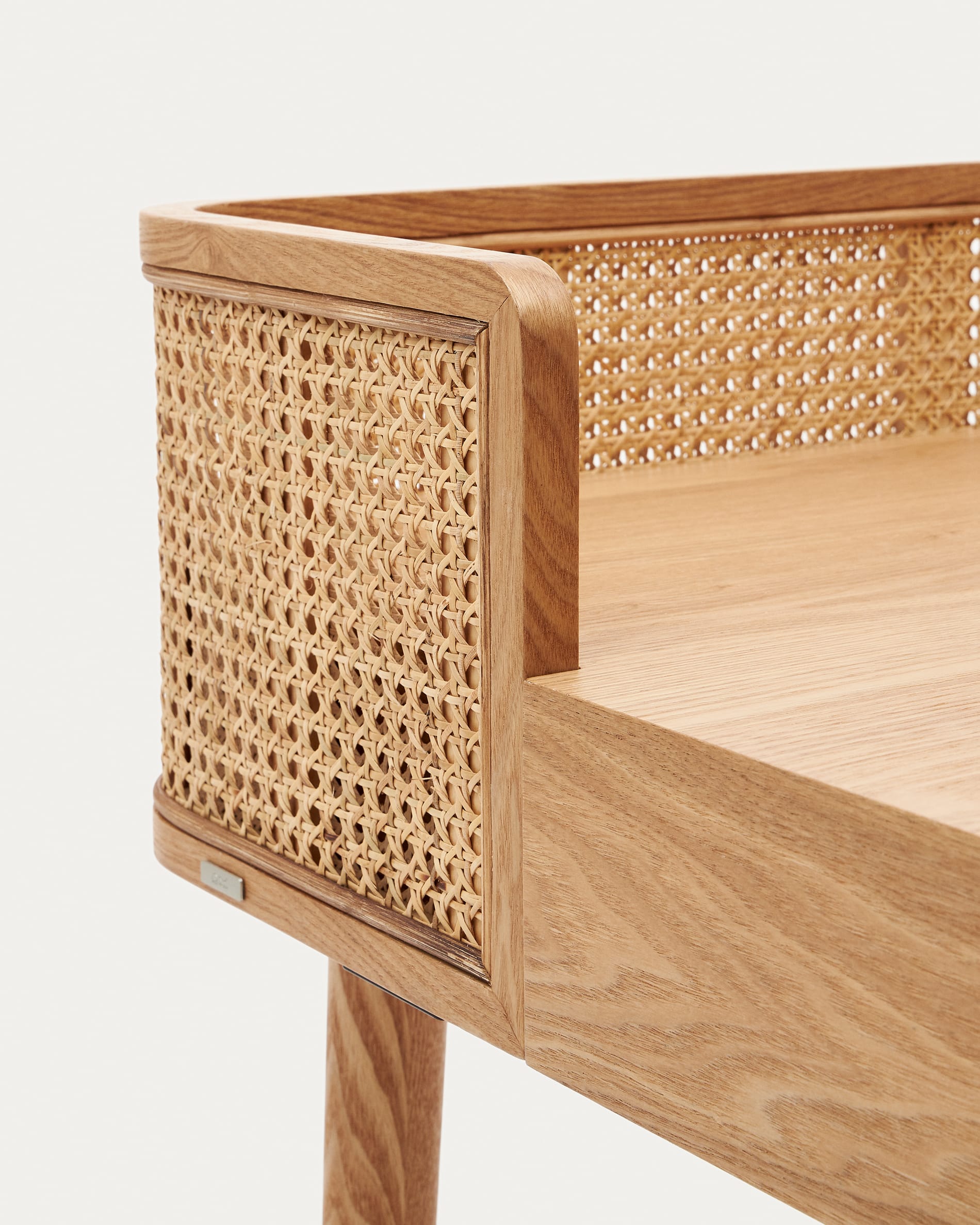 Araxi table in veneer, solid ash wood and rattan 105 x 62 cm