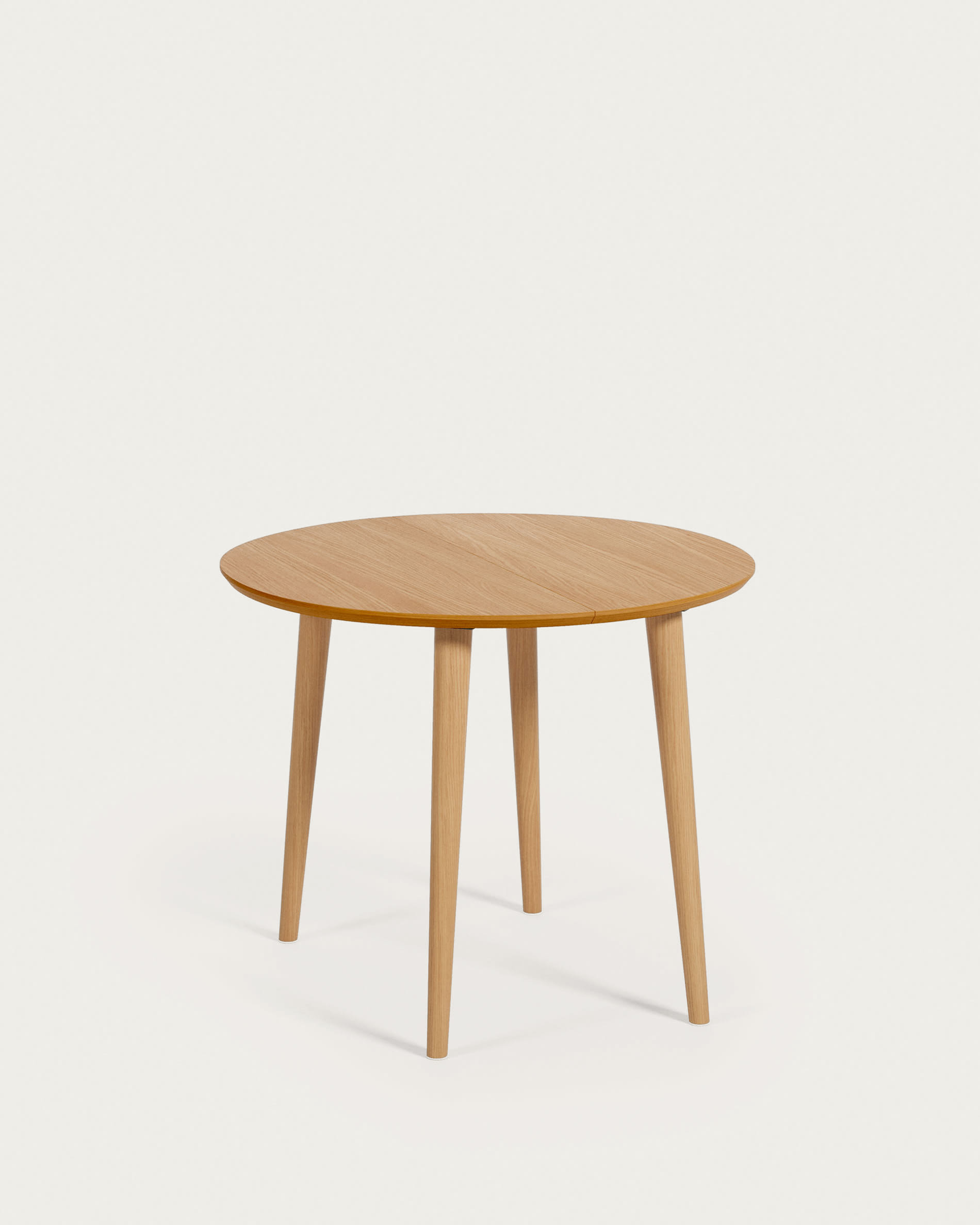Oqui extendable round table in MDF oak veneer and solid wood legs, 90 (170) x 90 cm