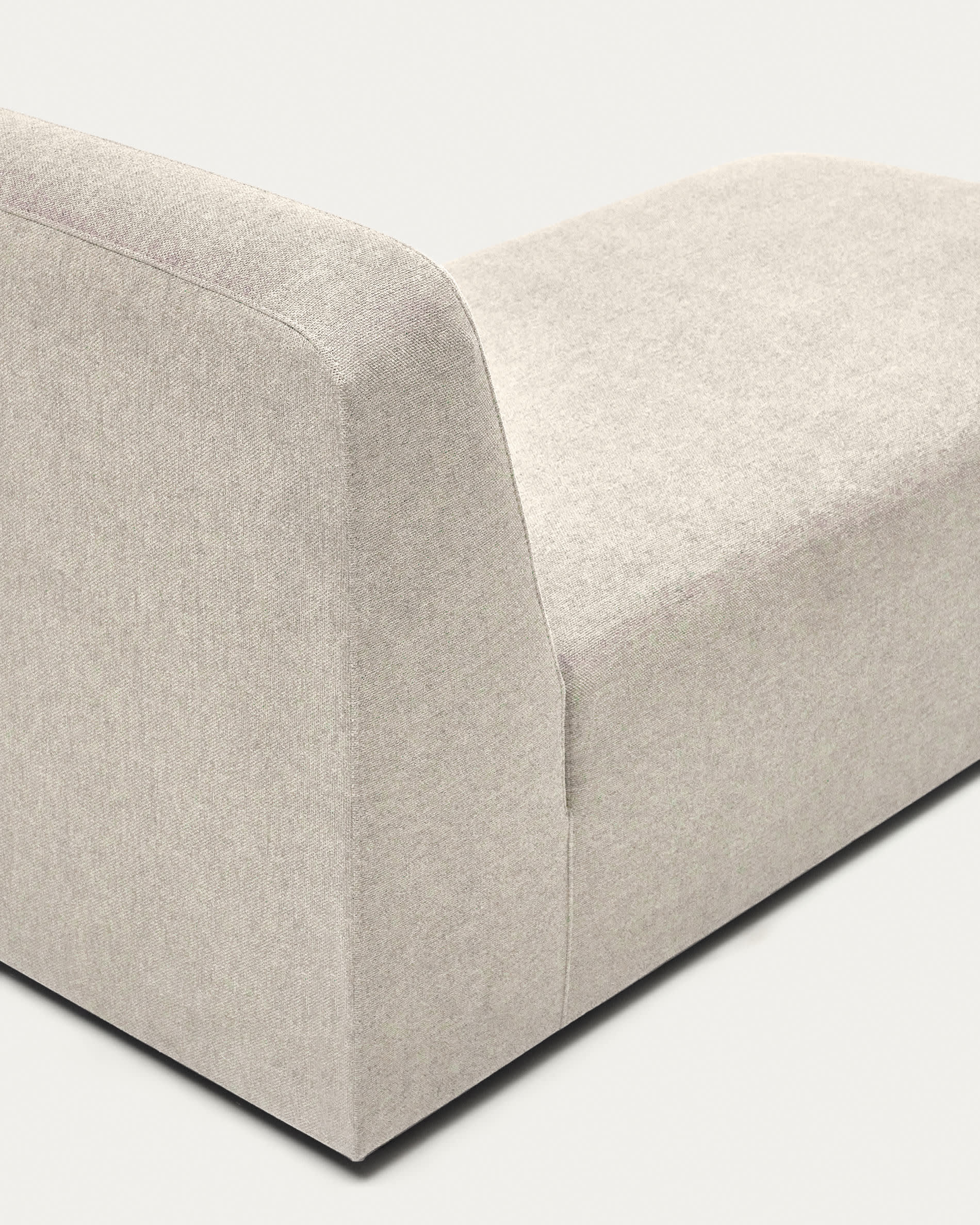 Neom chaise module in beige, 152 x 75 cm FSC Mix Credit
