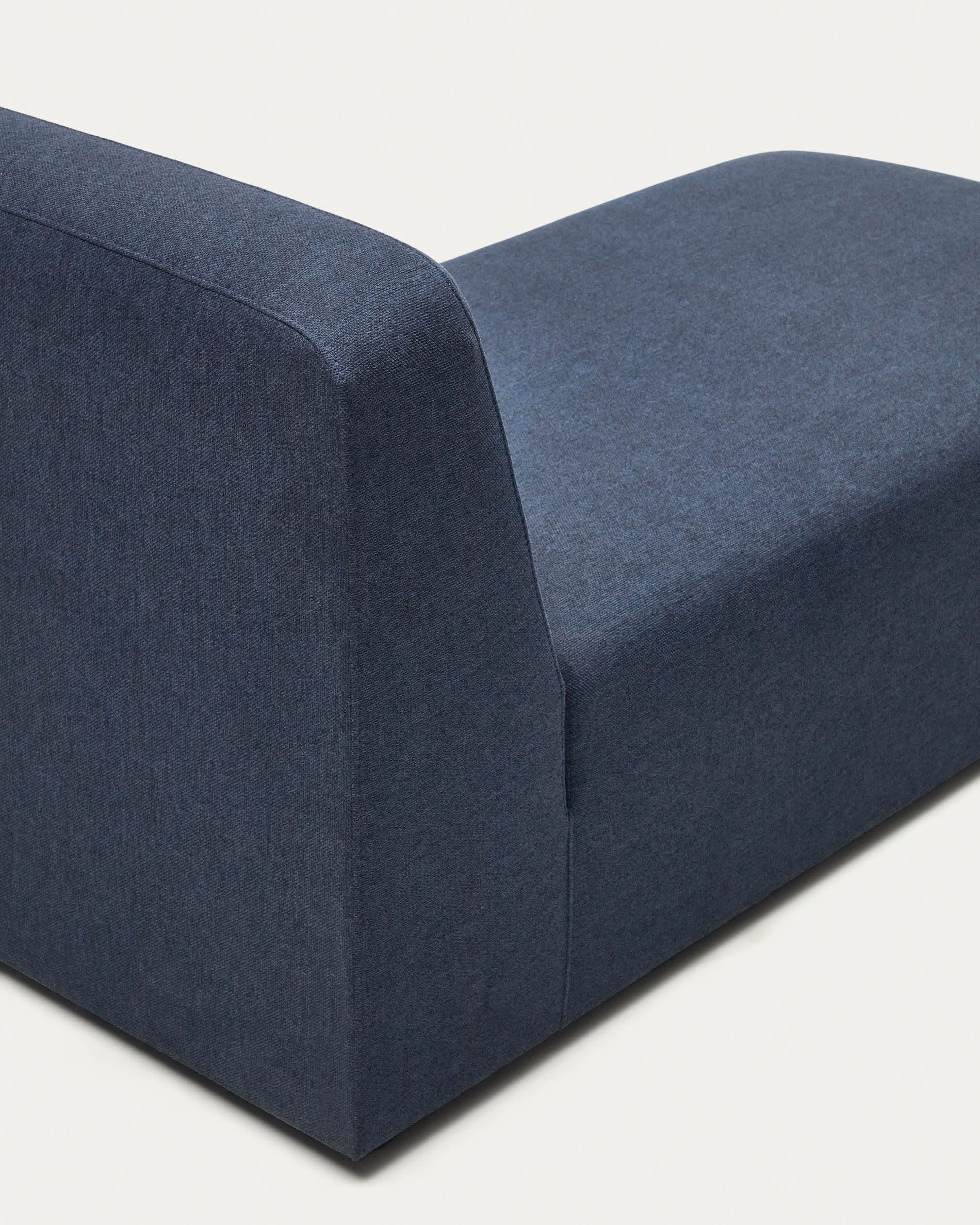 Neom chaise module in blue, 152 x 75 cm FSC Mix Credit