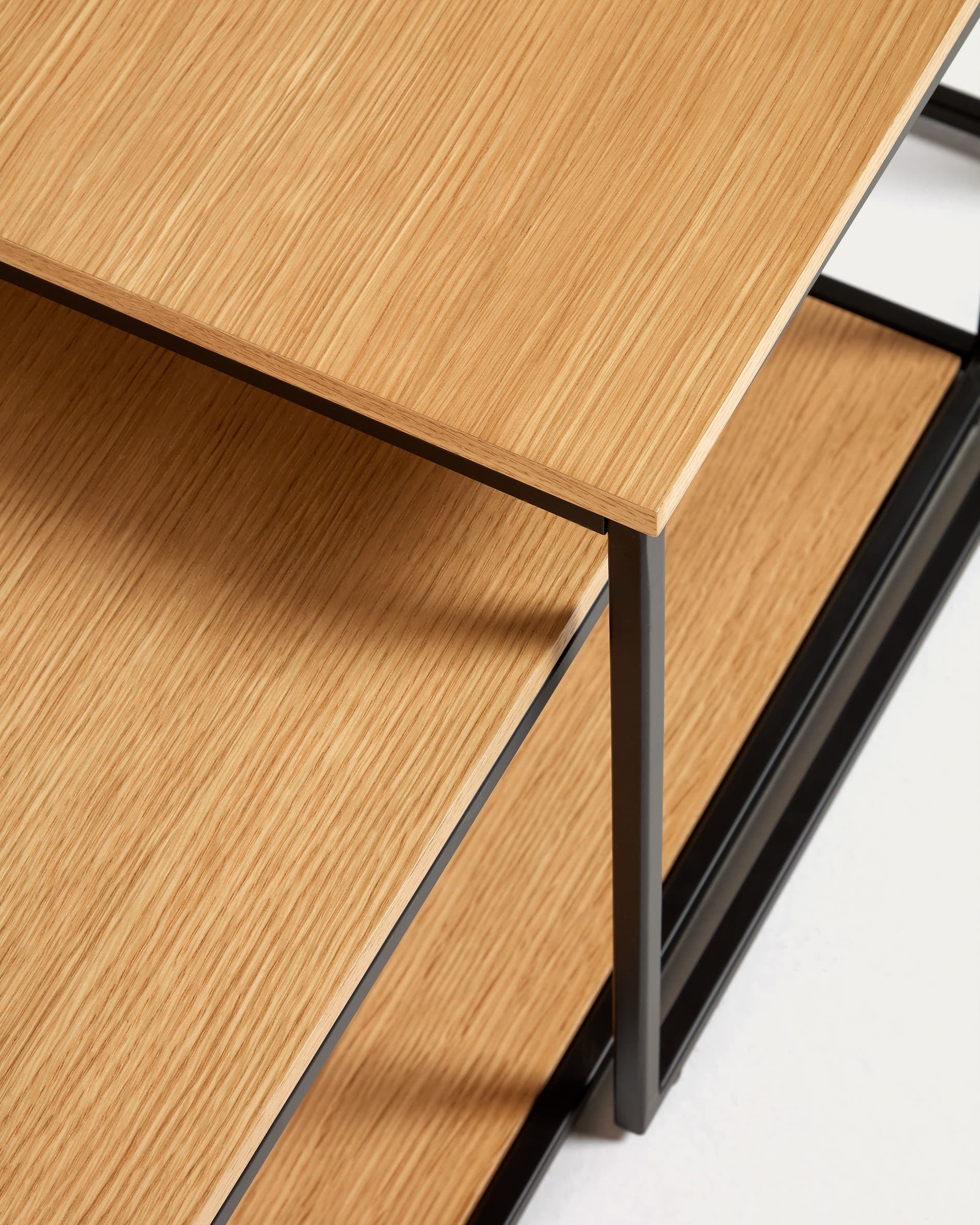 Yoana set of 2 nesting coffee tables with oak wood veneer & black painted metal structure
