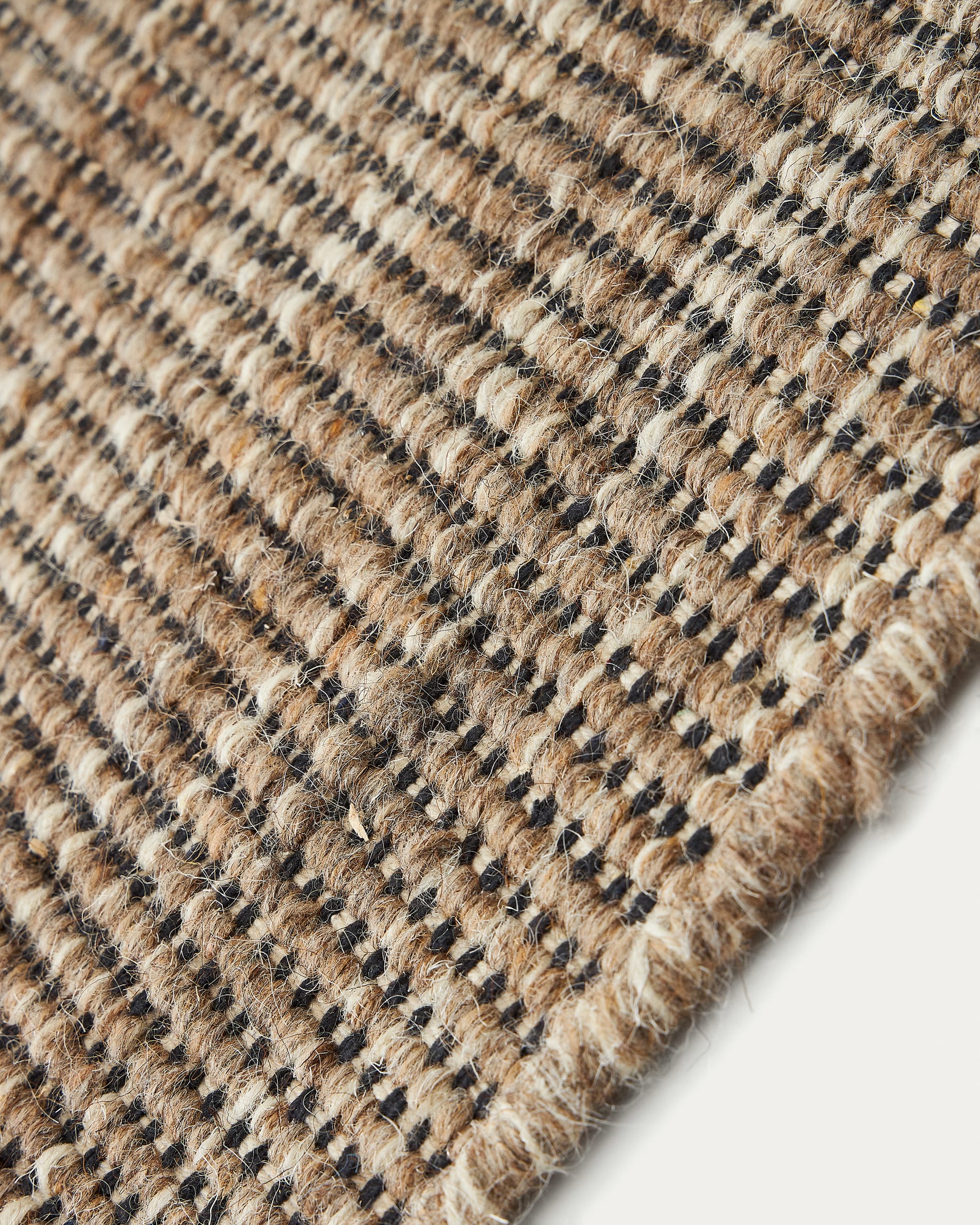 Malenka brown wool carpet 200 x 300 cm