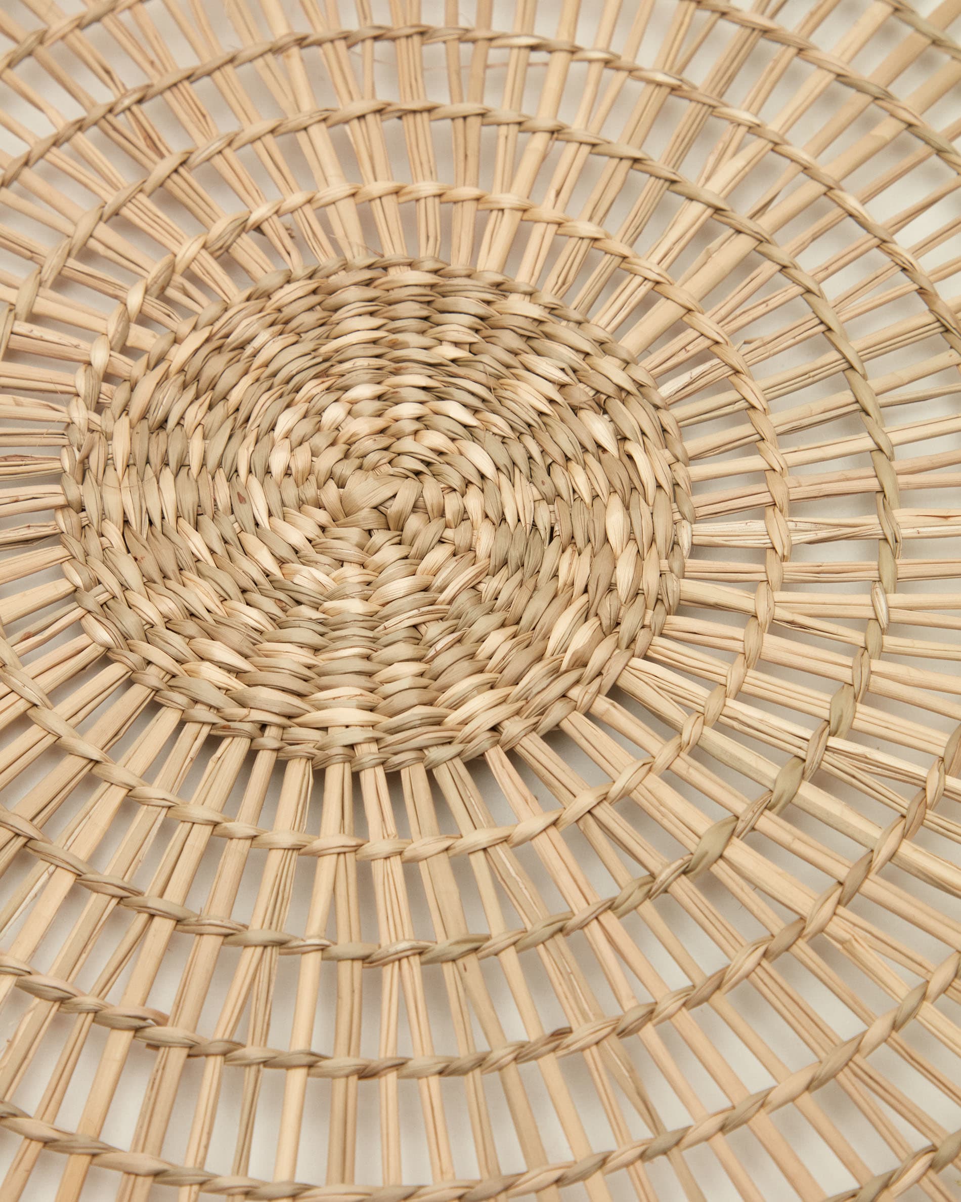 Palau set of 2 round placements made of natural fibers in a natural finish, 38 x 38 cm