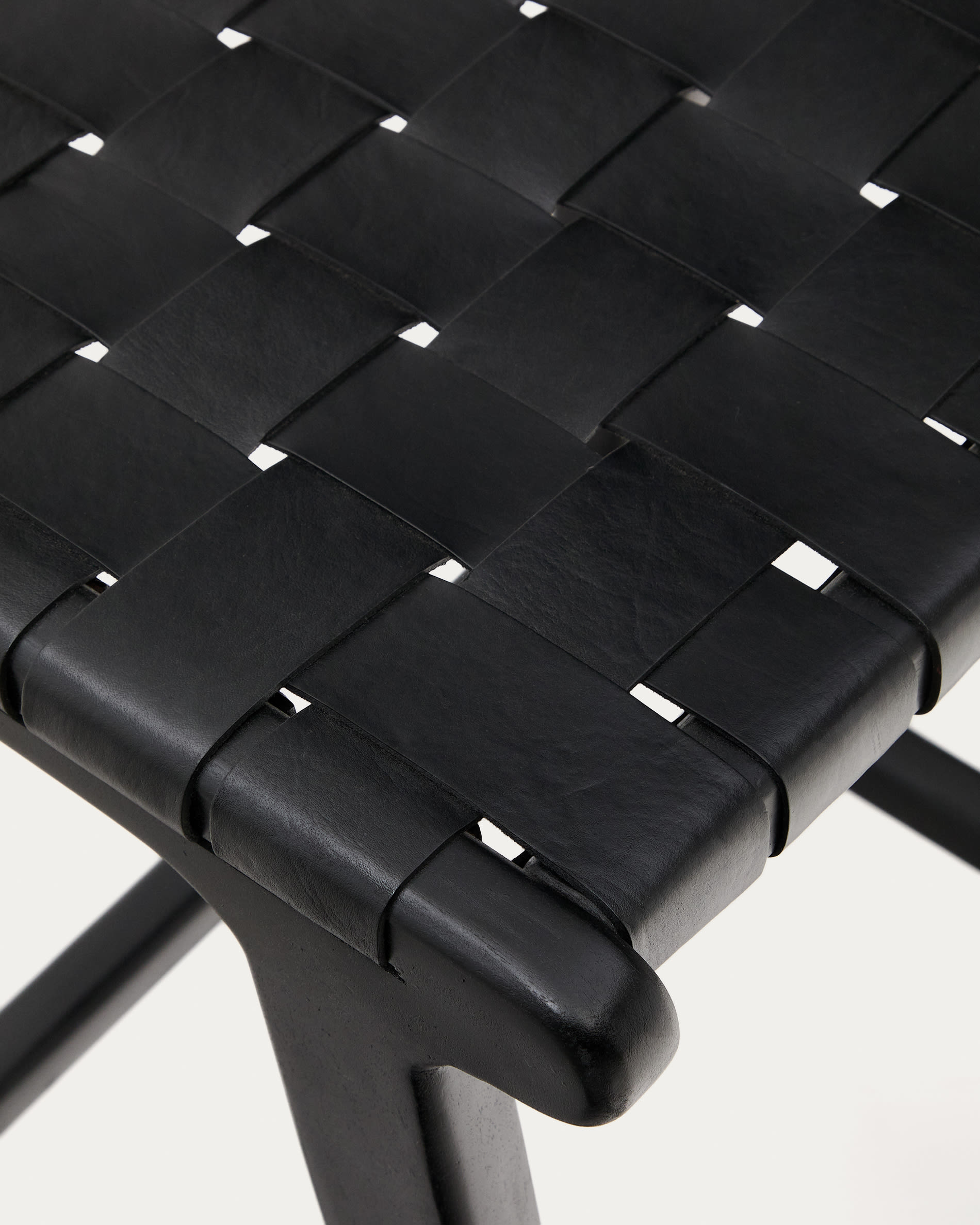 Calixta stool in leather and solid mahogany wood with black finish, 67 cm height