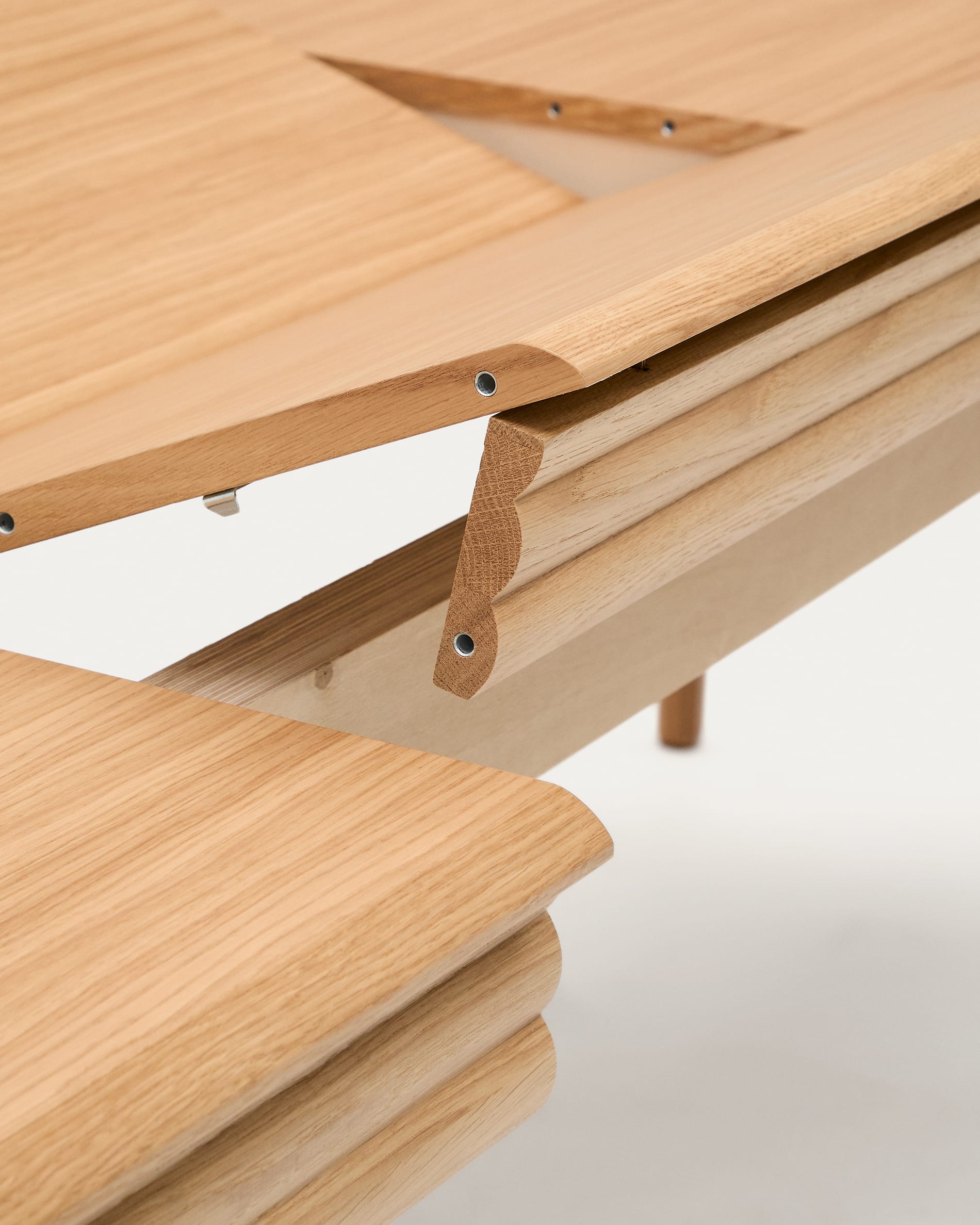 Lenon extendable table in natural FSC Mix Credit solid oak wood and veneer 160(200)x90
