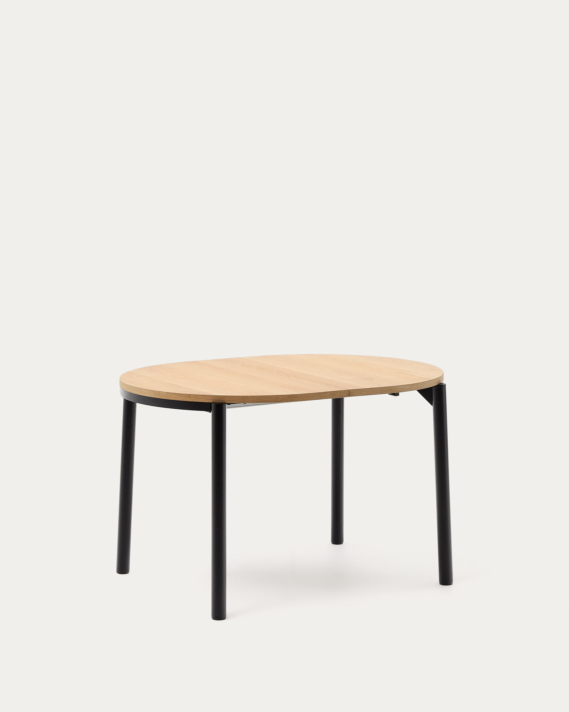 Montuiri extendable table in oak veneer and with steel legs in a black finish, Ø120(200) x 90 cm