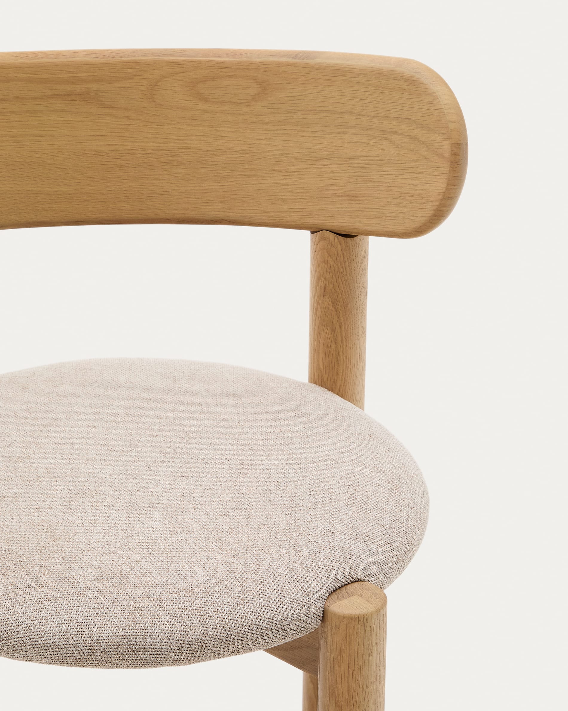 Nebai chair in beige chenille with a solid oak wood structure and natural finish FSC MIX Credit