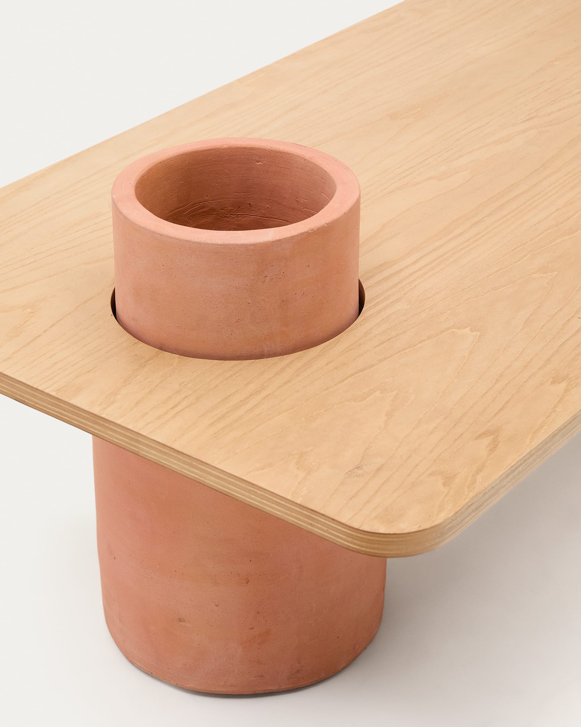 Olaria terracotta coffee table with an oak veneer in a natural