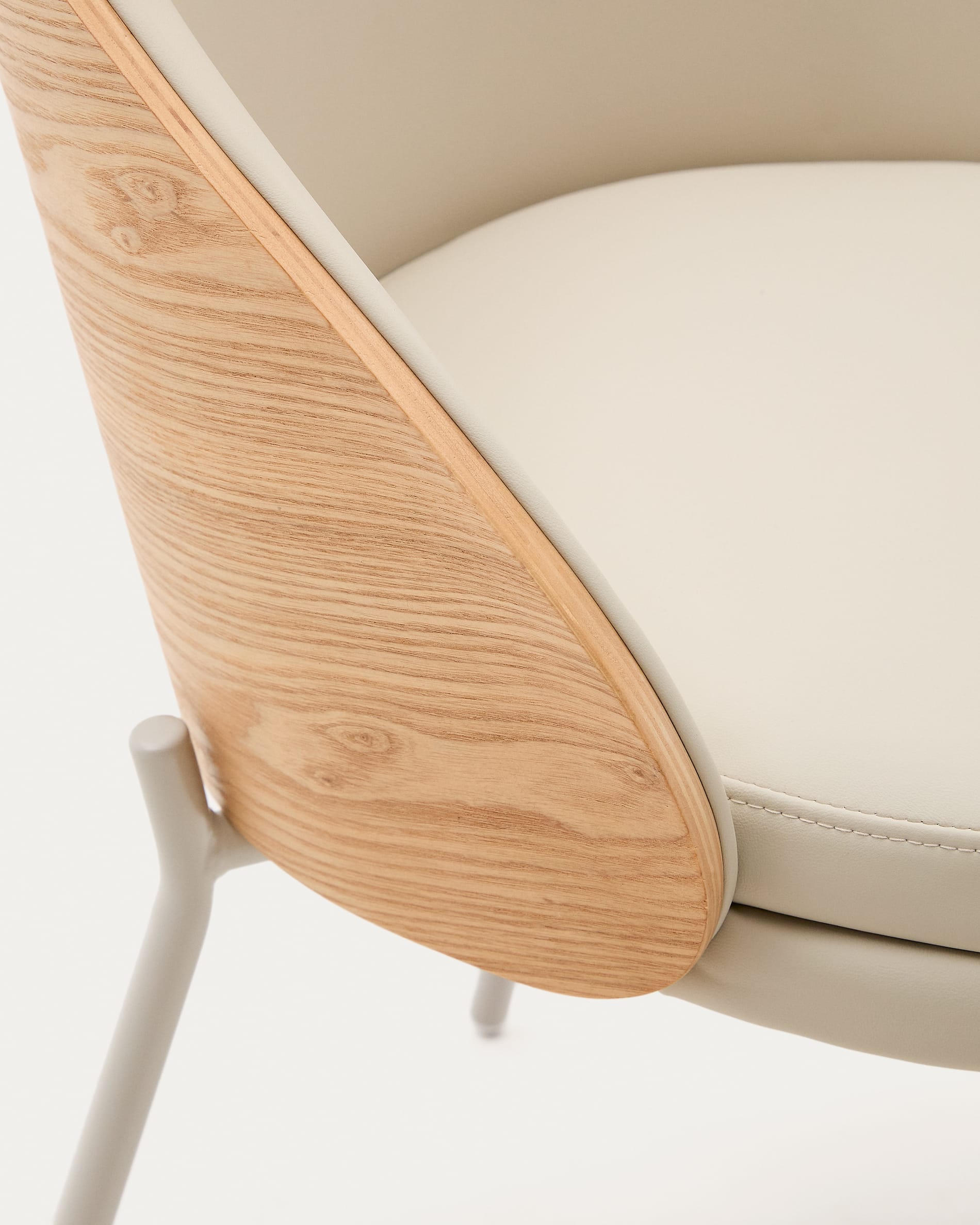 Eamy chair in beige polyurethane, ash veneer with natural finish and beige metal