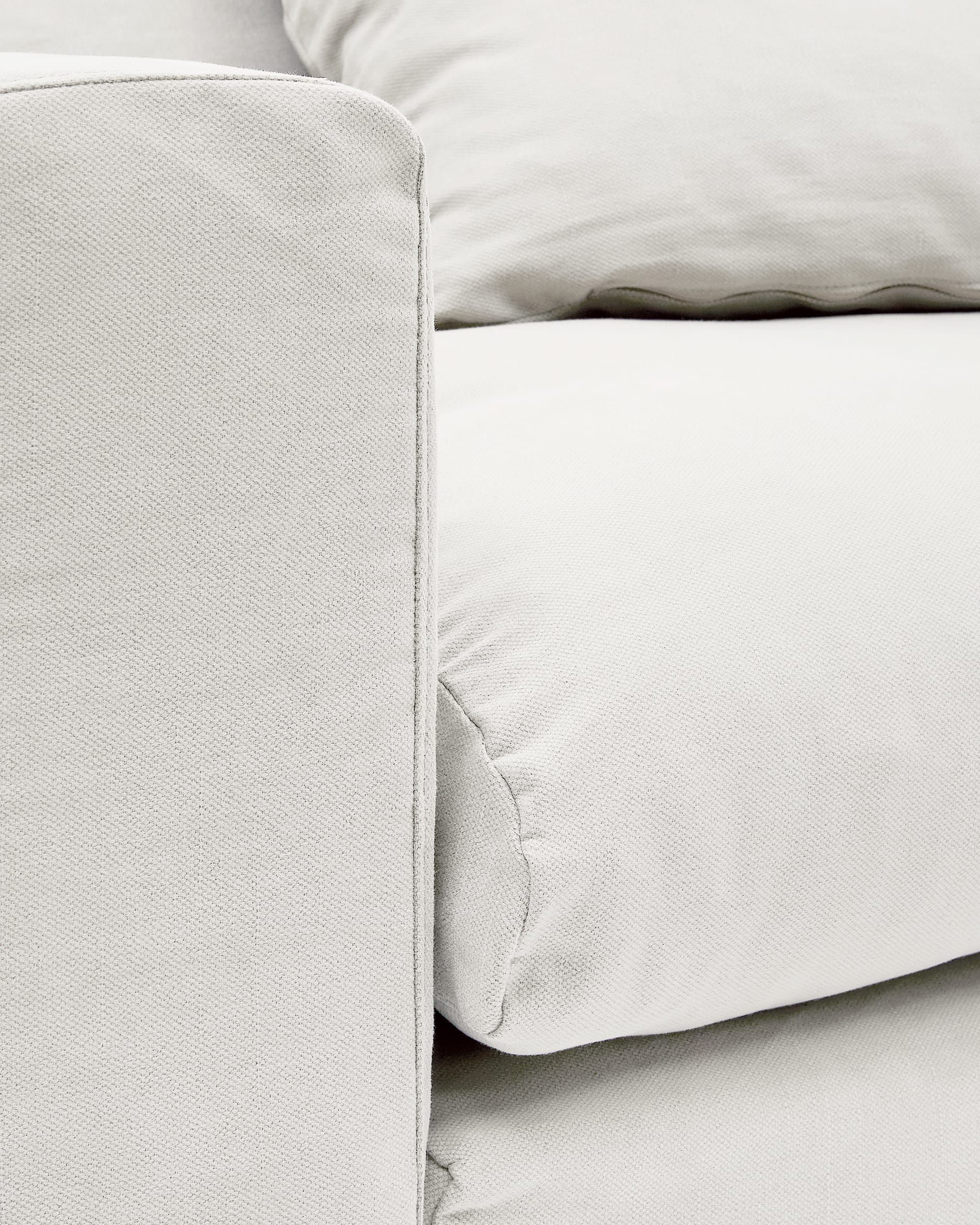 Nora armchair with removable cover with linen and cotton cushion in ecru 140cm