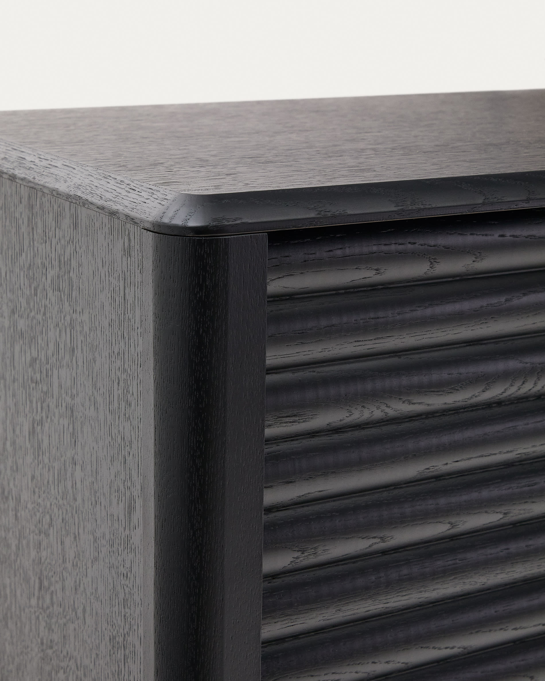 Lenon tall sideboard, 4 doors solid wood and black oak veneer 104,5x144 cm FSC Mix Credit