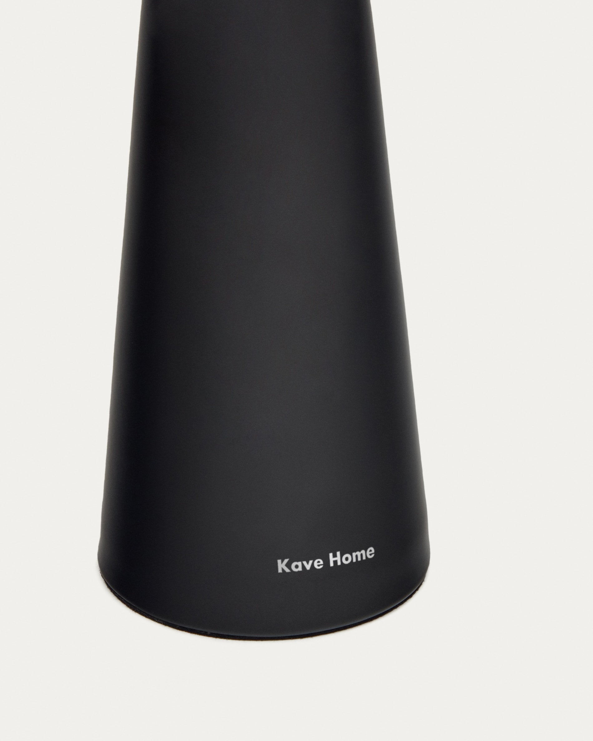 Arenys small outdoor metal table lamp in a black painted finish