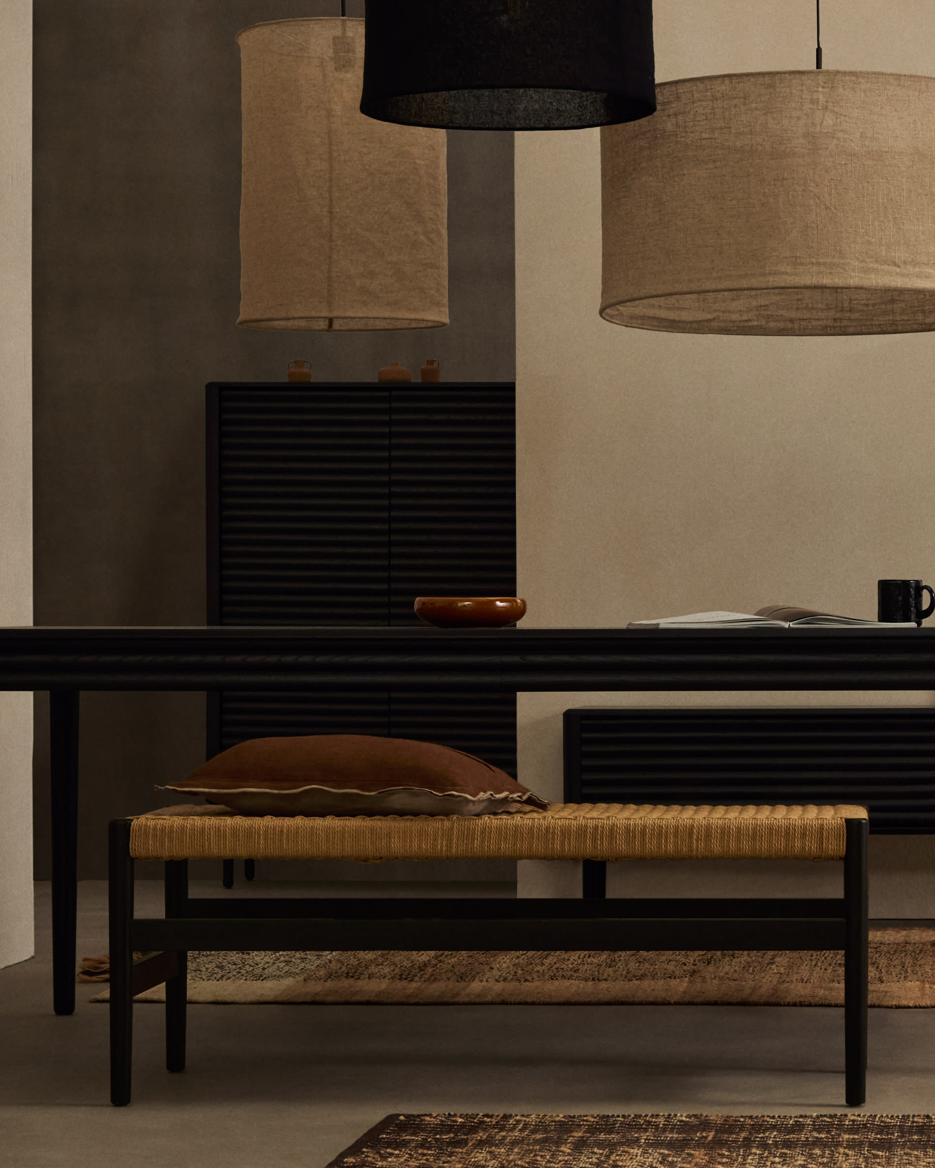 Lenon extending table in black oak veneer and solid oak 160(200)x90cm FSC Mix Credit