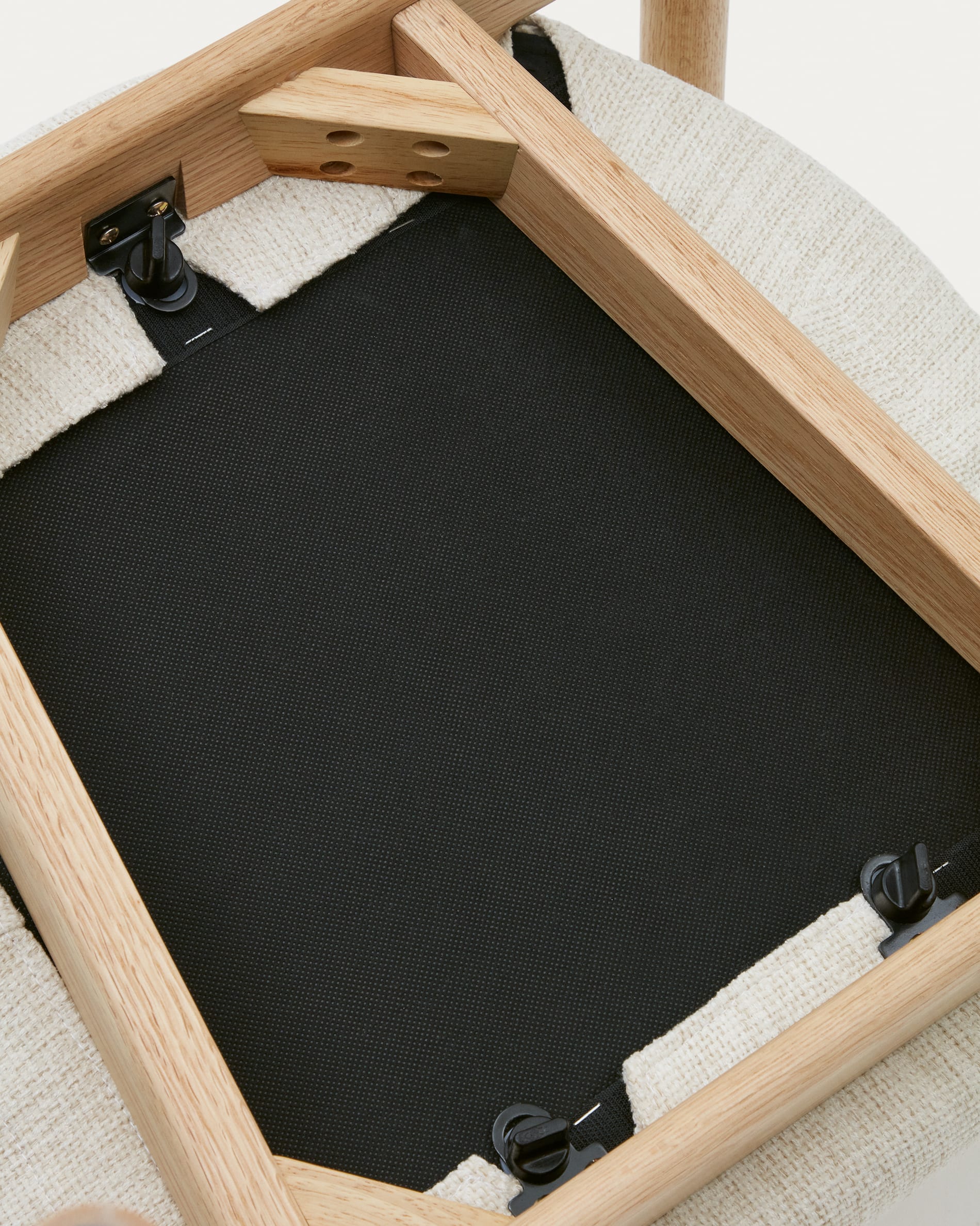 Cover for the Falconera chair in beige chenille