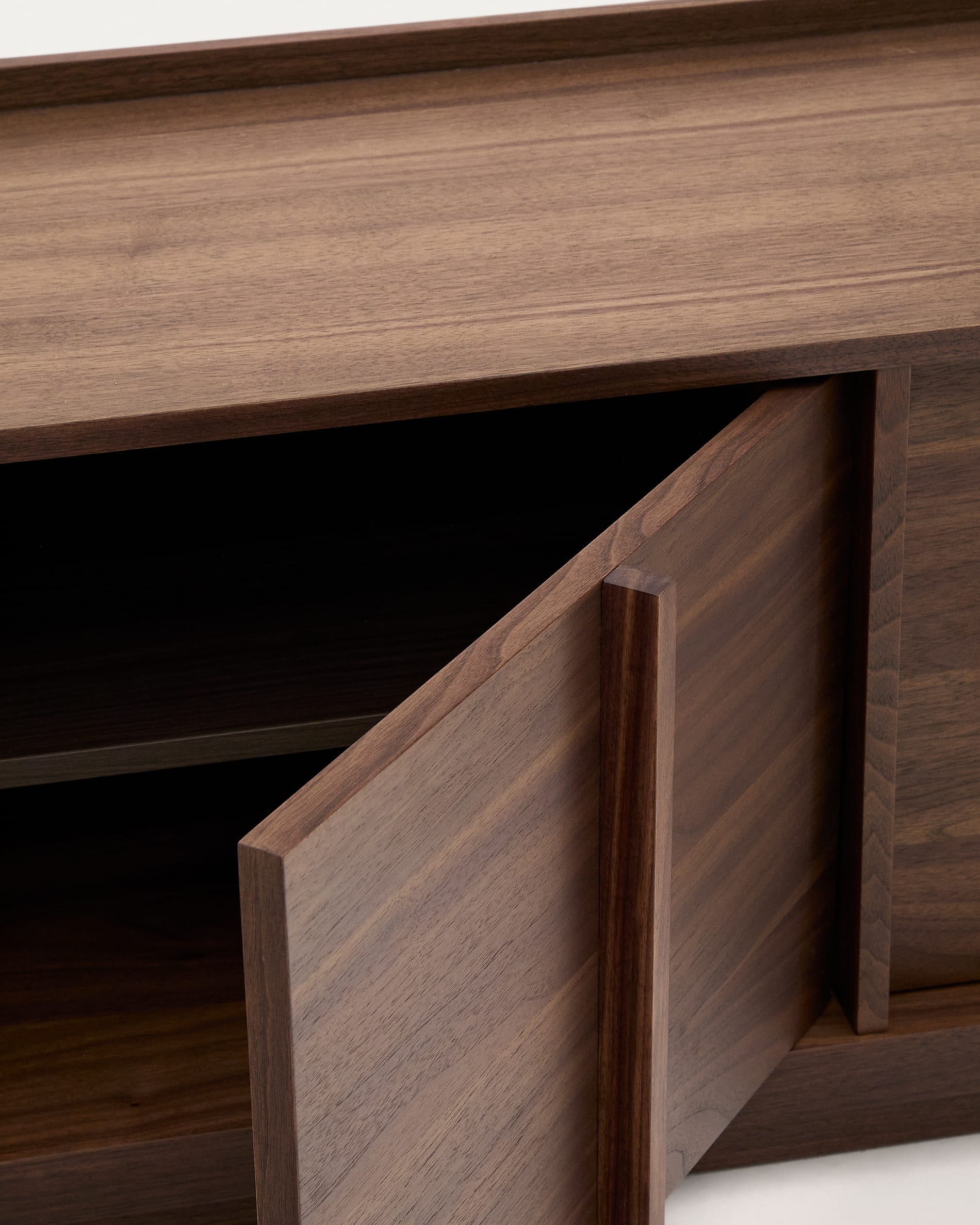 Onix TV stand with a walnut veneer in a dark finish, 200 x 45 cm FSC Mix Credit