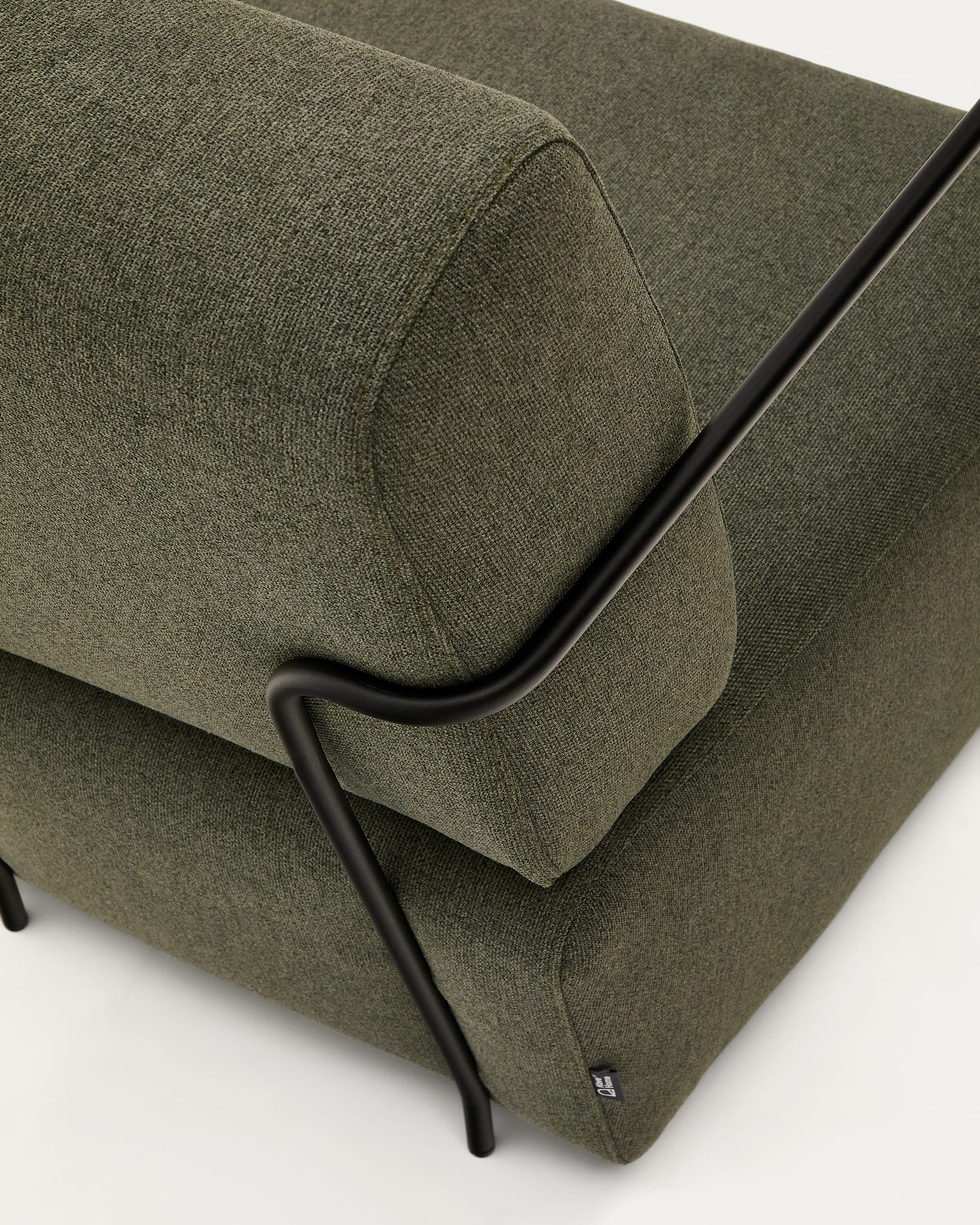 Gamer green armchair with metal in a black matte painted finish
