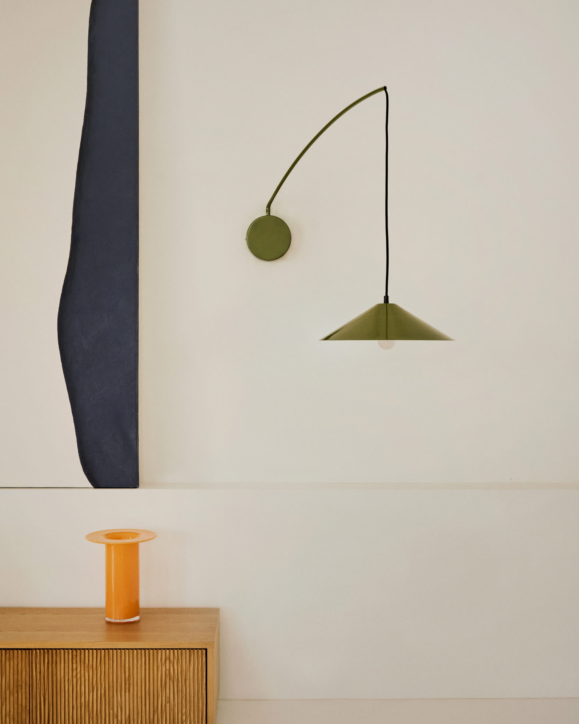 Kally wall lamp in a green painted finish