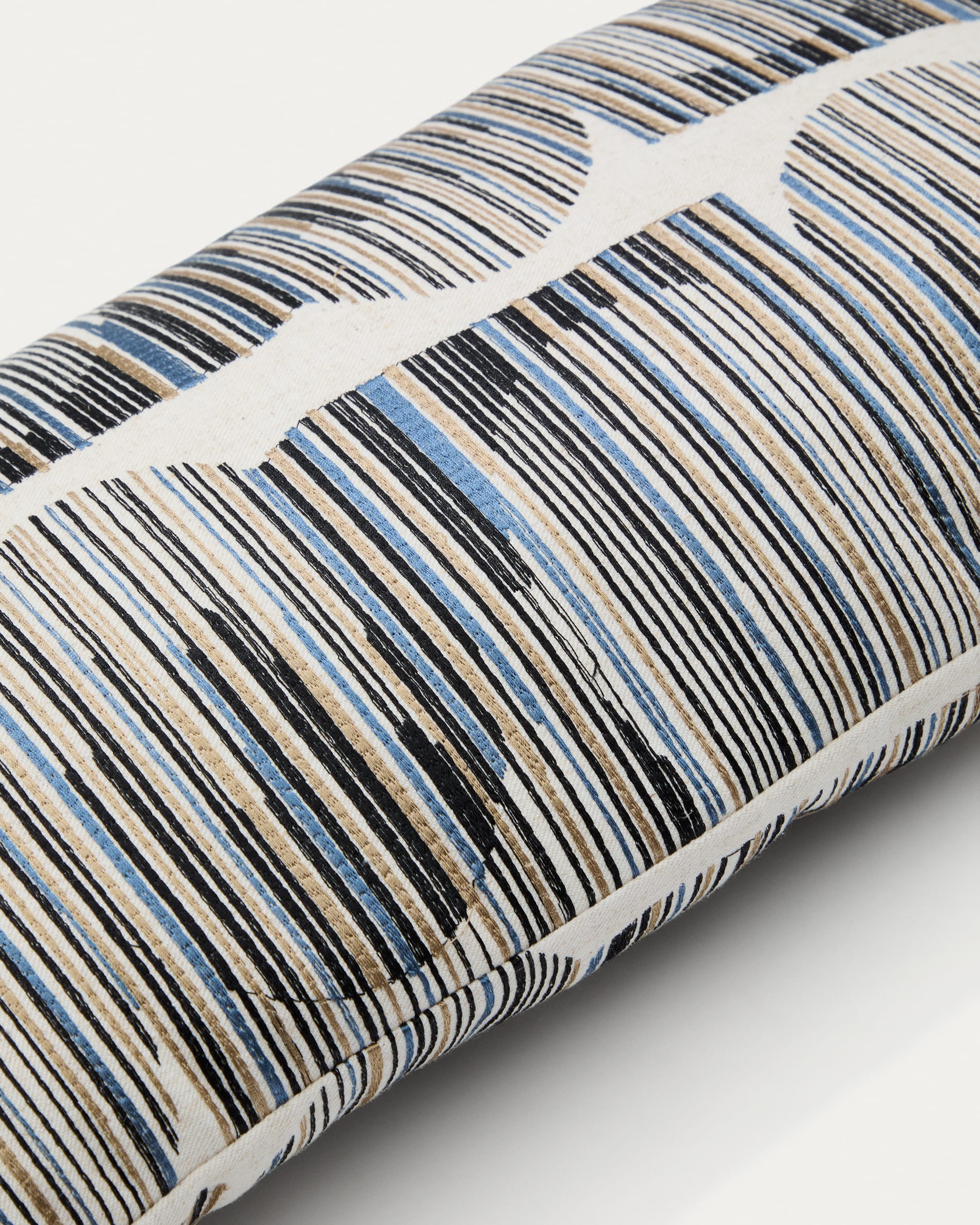 Log cushion cover with multicoloured graphic embroidery 30 x 50 cm