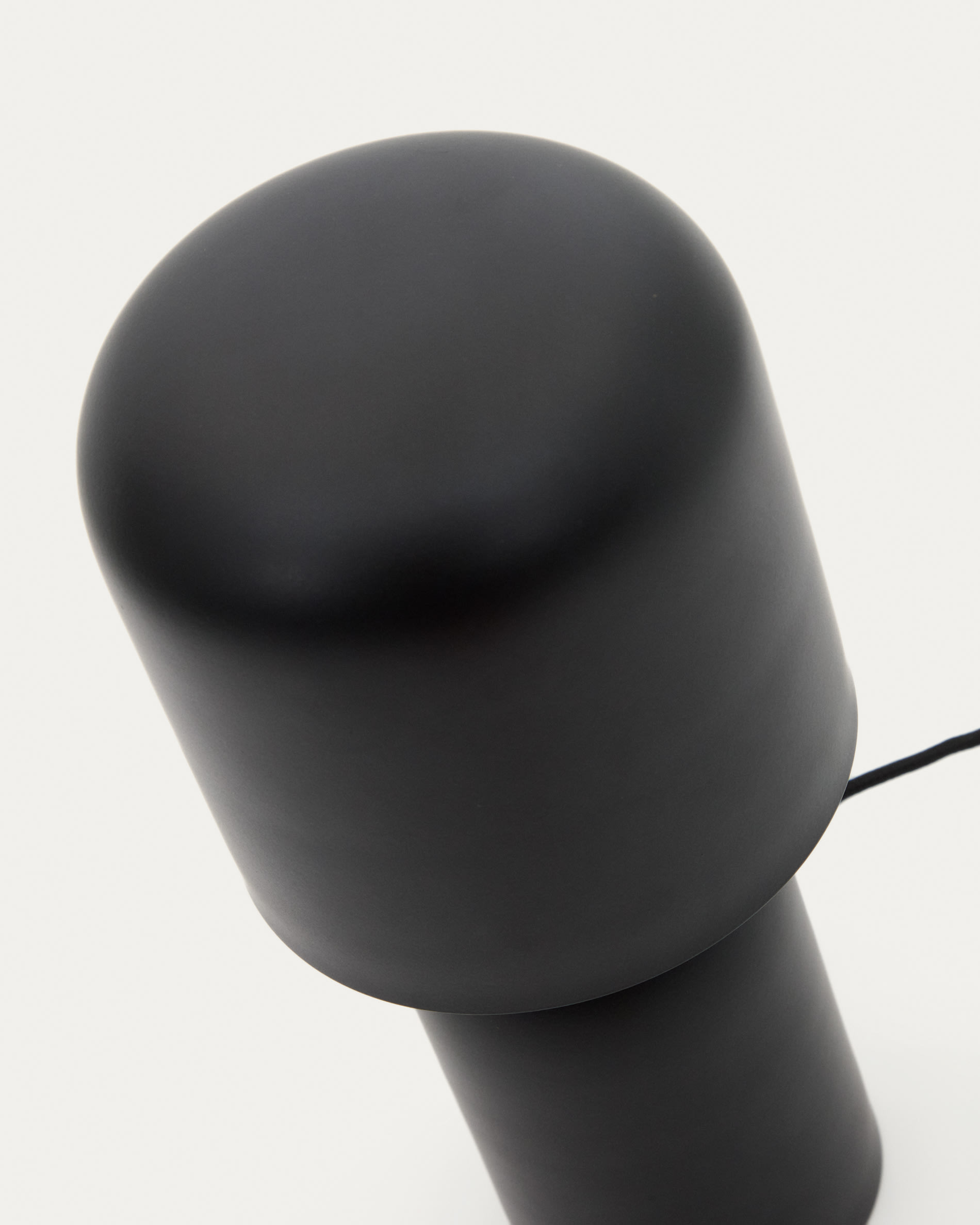 Monze table lamp in black painted metal