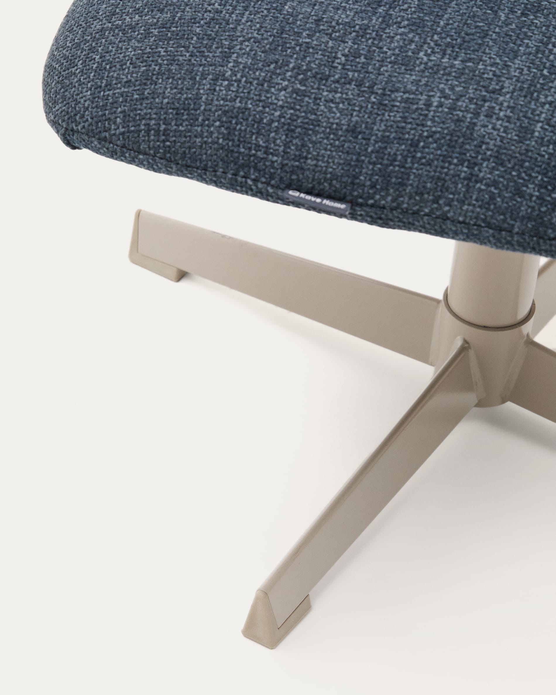 Jaspe swivel footrest in blue and metal with a grey finish FSC™ 100%.