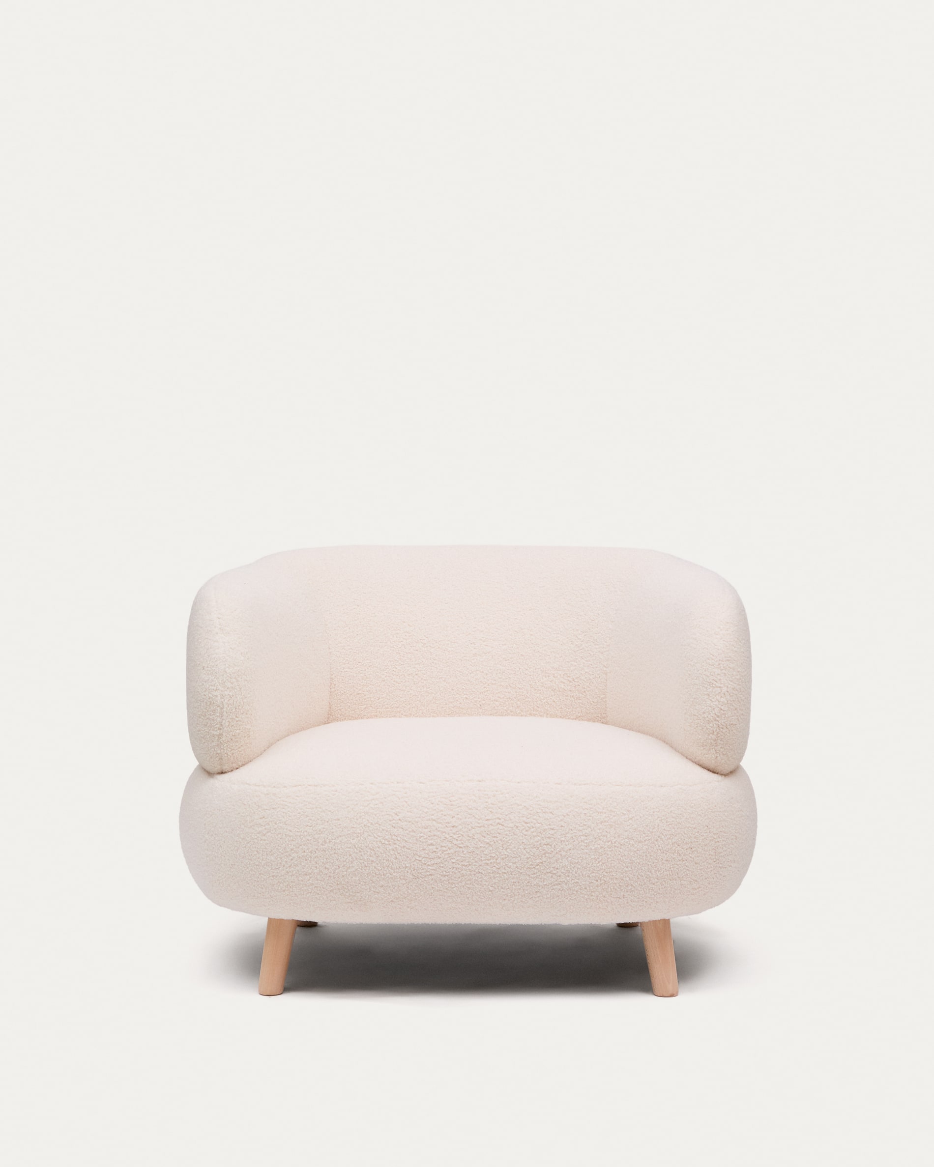 Luisa armchair in ecru boucle with solid beech wood legs 90 cm