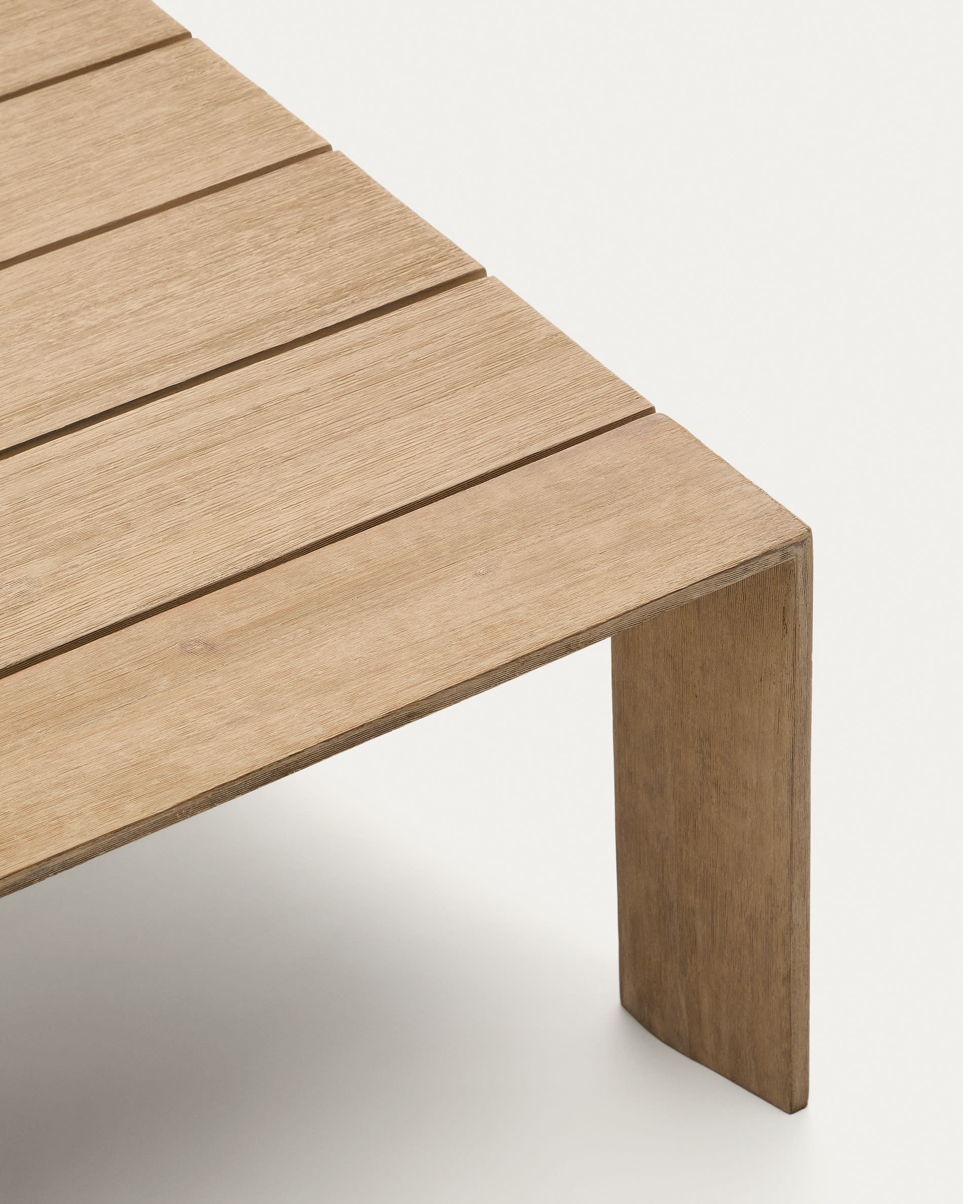 Ambra coffee table in solid acacia wood with light finish 82.5 x 140cm FSC 100%