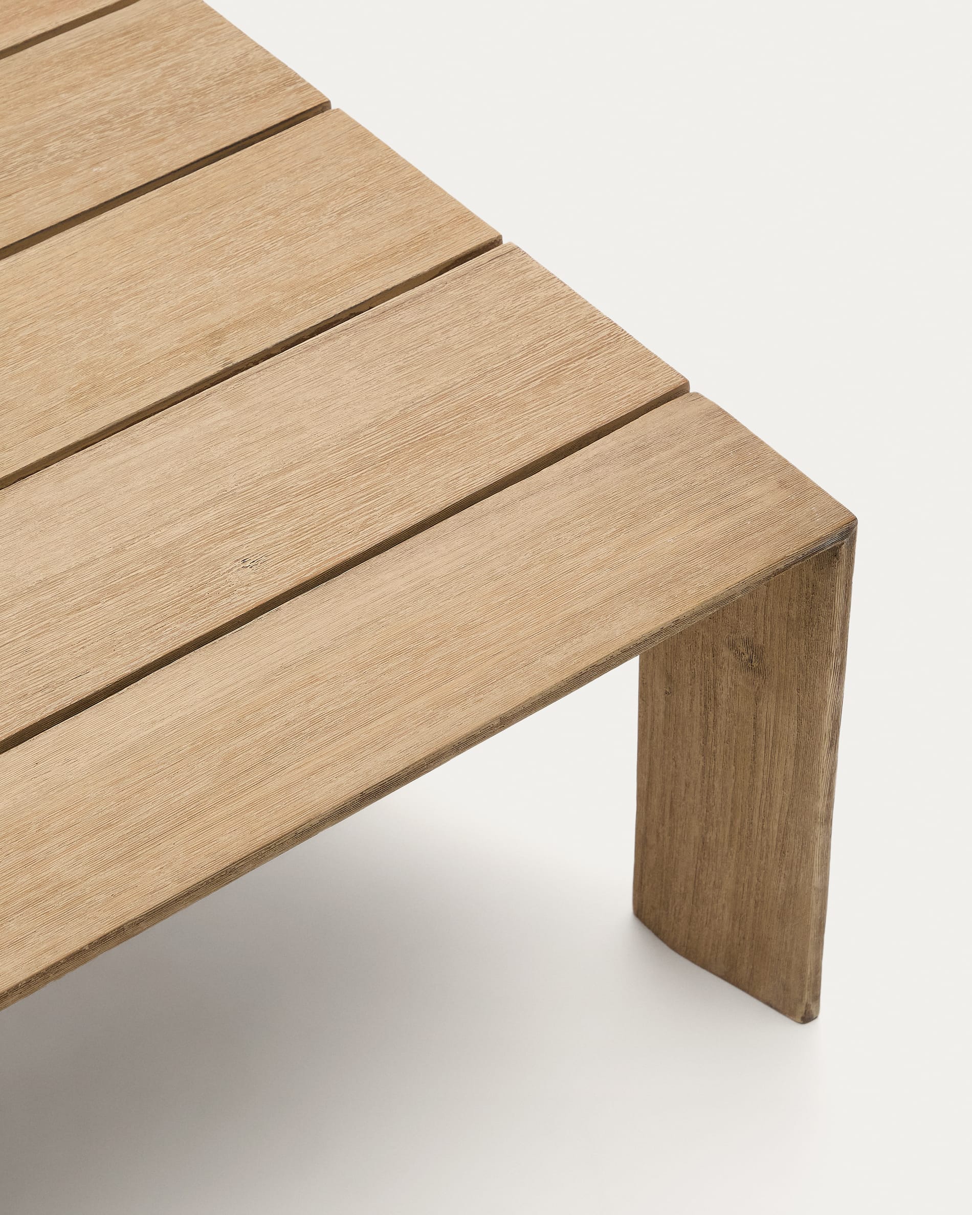 Ambra coffee table in solid acacia wood with light finish 82.5 x 82.5cm FSC 100%