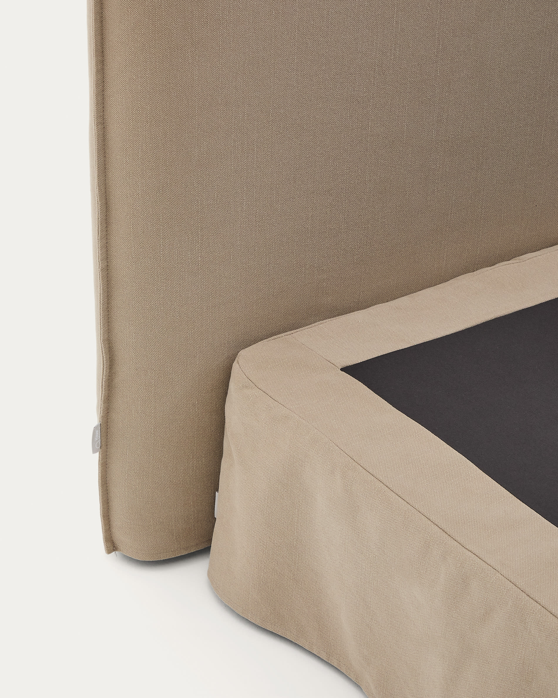 Jaira bed with removable linen and cotton cover in taupe for a 160 x 200 cm FSC Mix Credit mattress