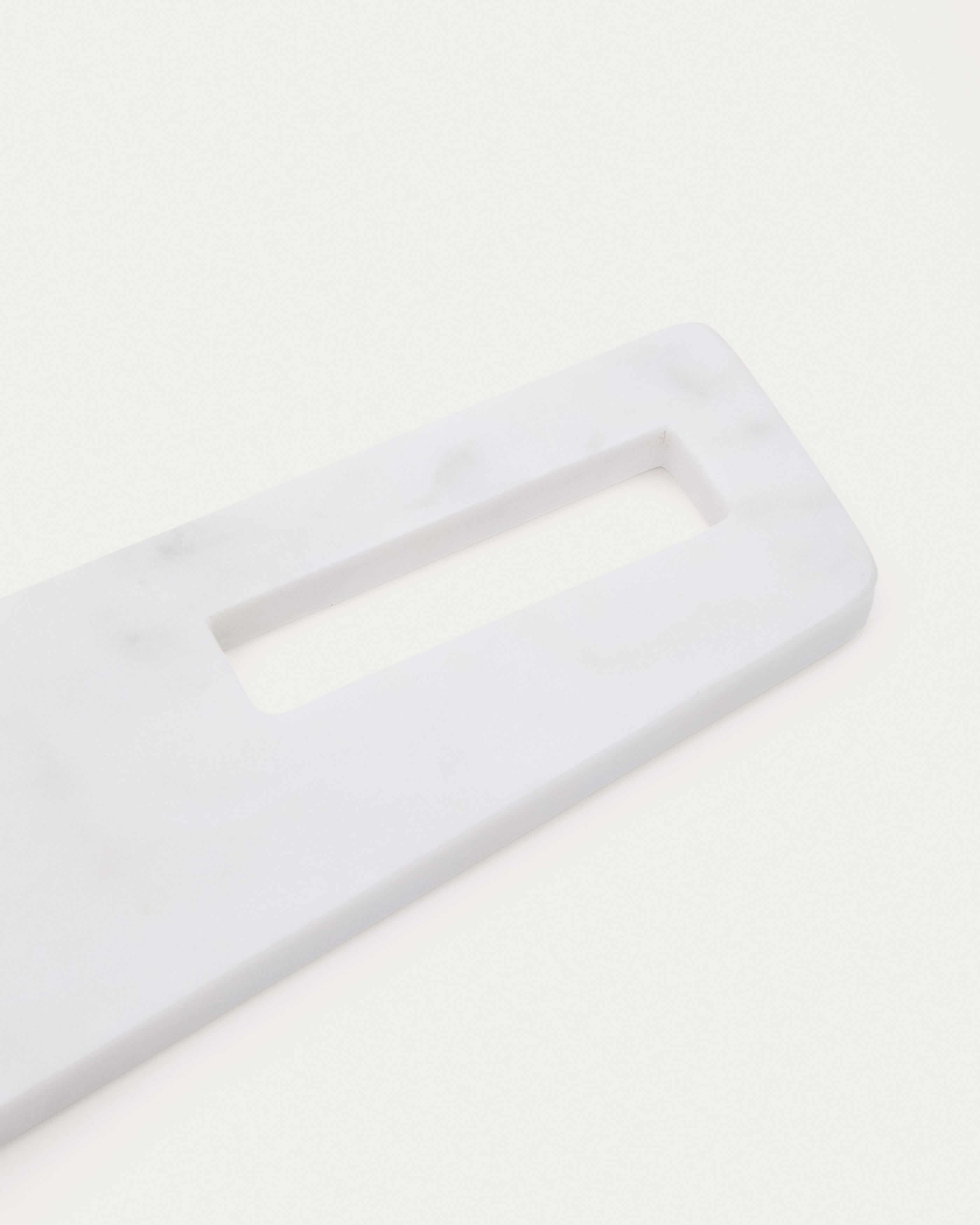 Nira small serving board in white and grey marble