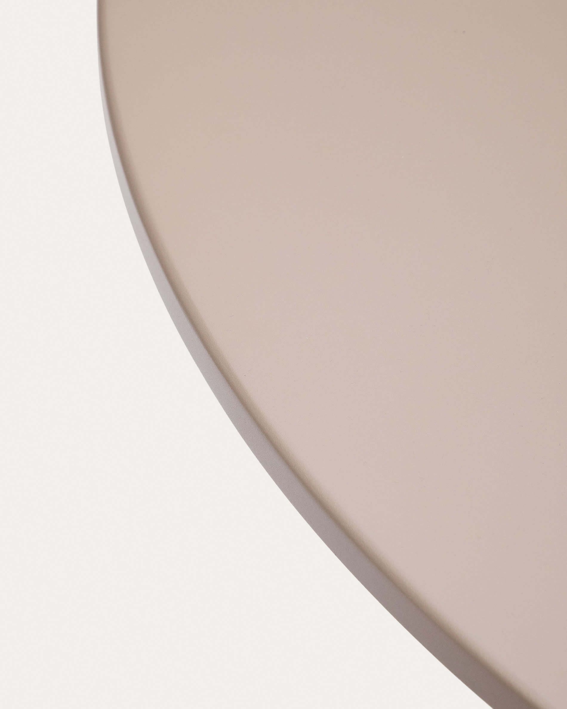 Sedalis round outdoor table in steel with taupe aluminium top Ø120cm