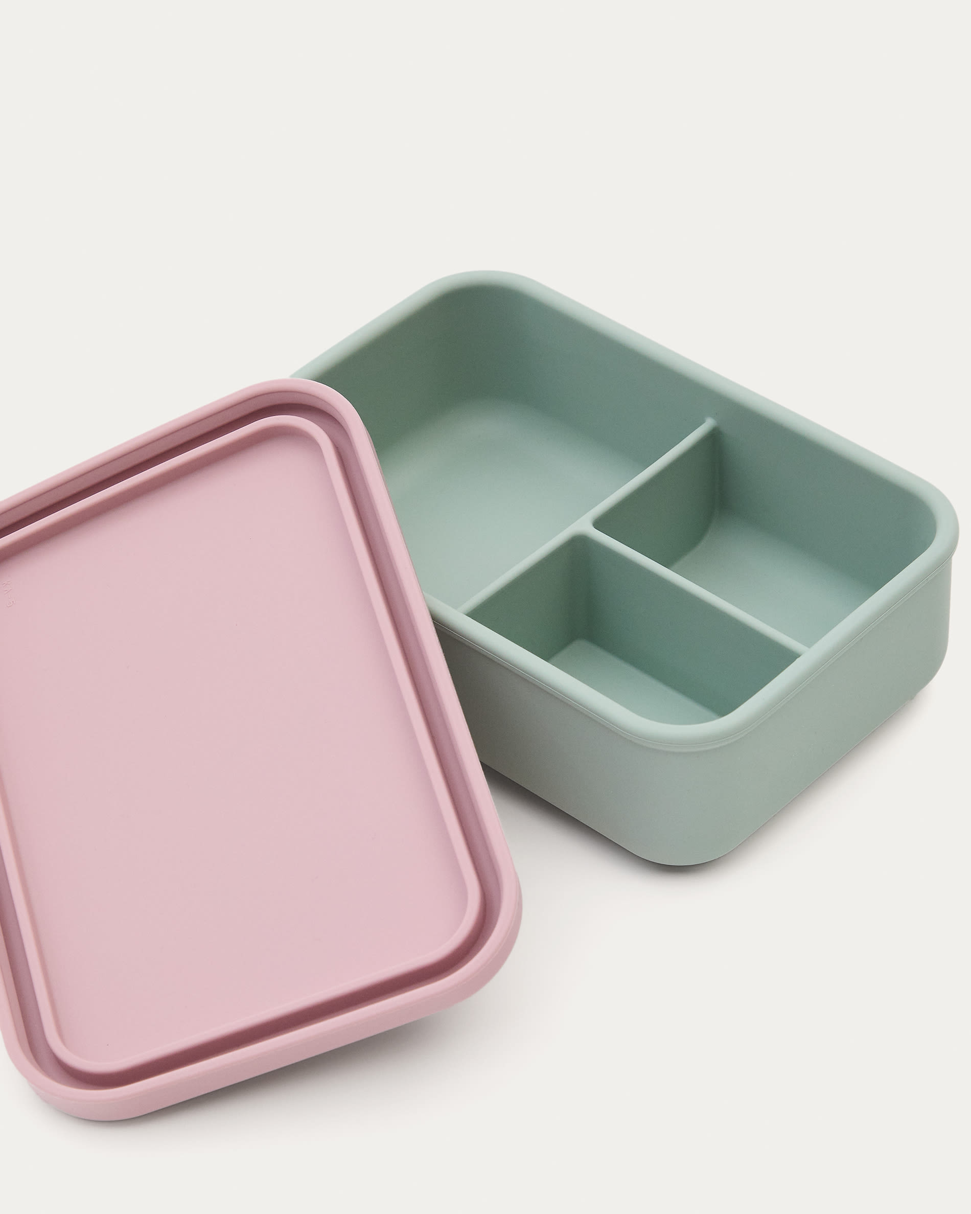 Lili lunch box in pink and turquoise silicone