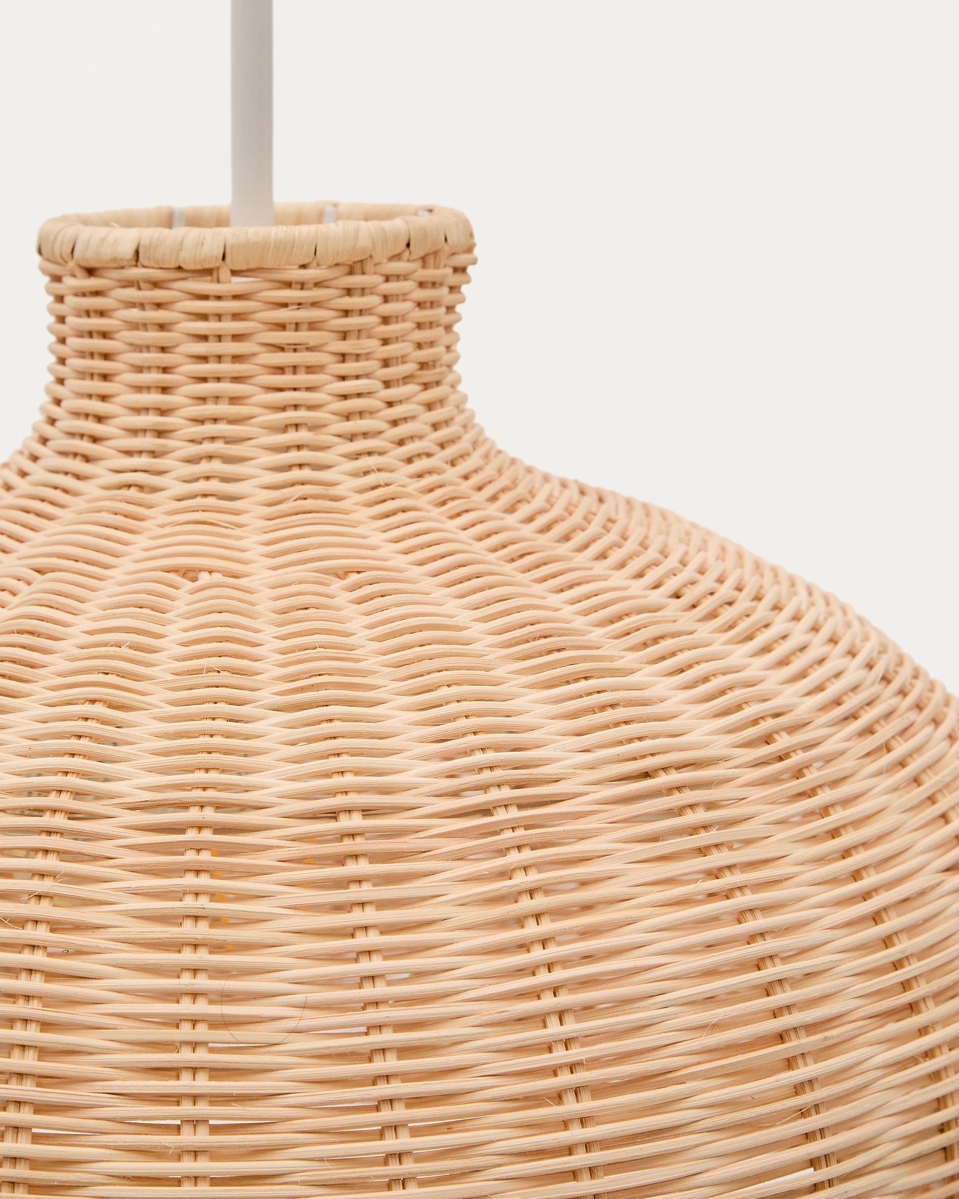 Ennia rattan lamp shade with light finish Ø38cm