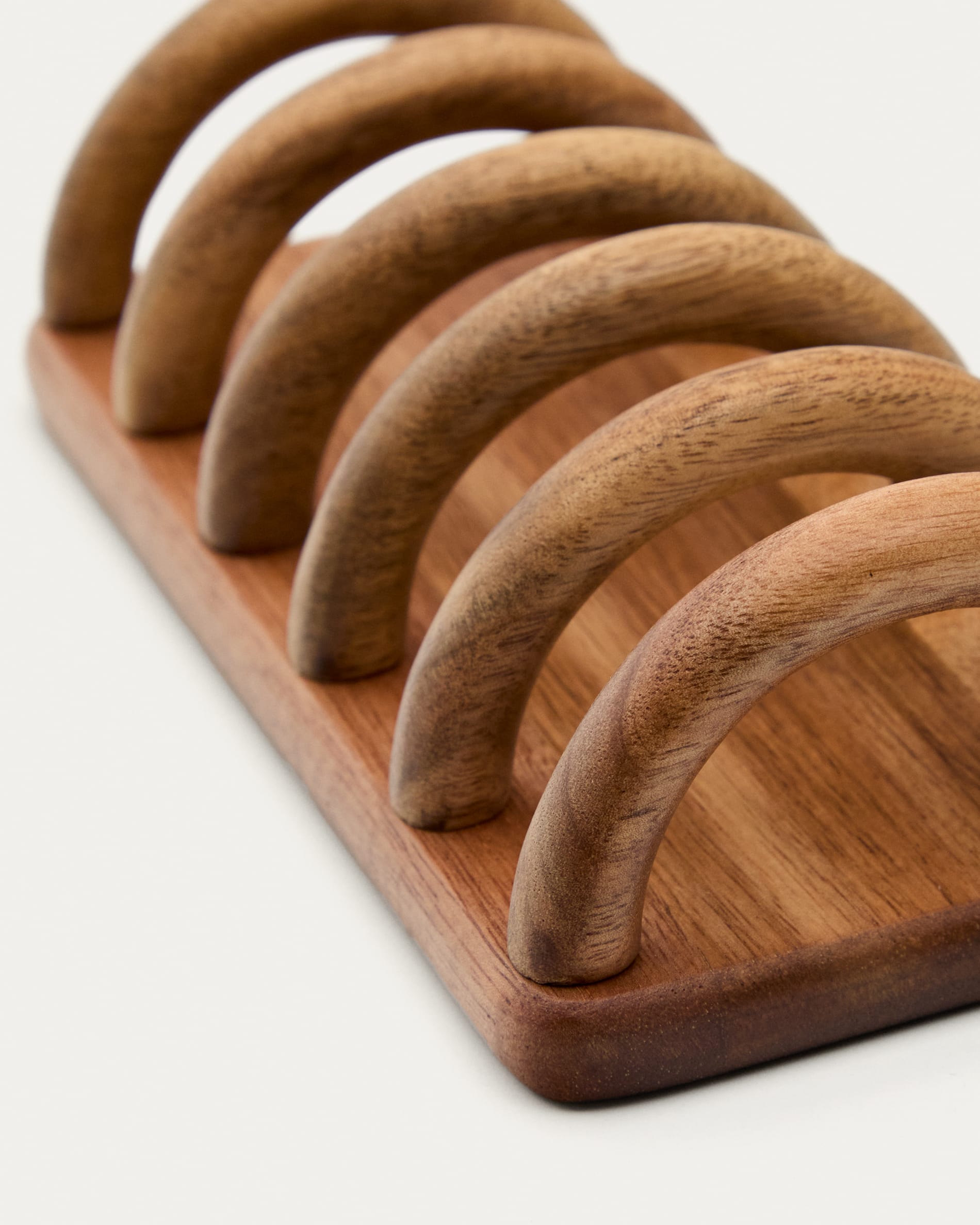 Nukha toast rack in FSC 100% acacia wood