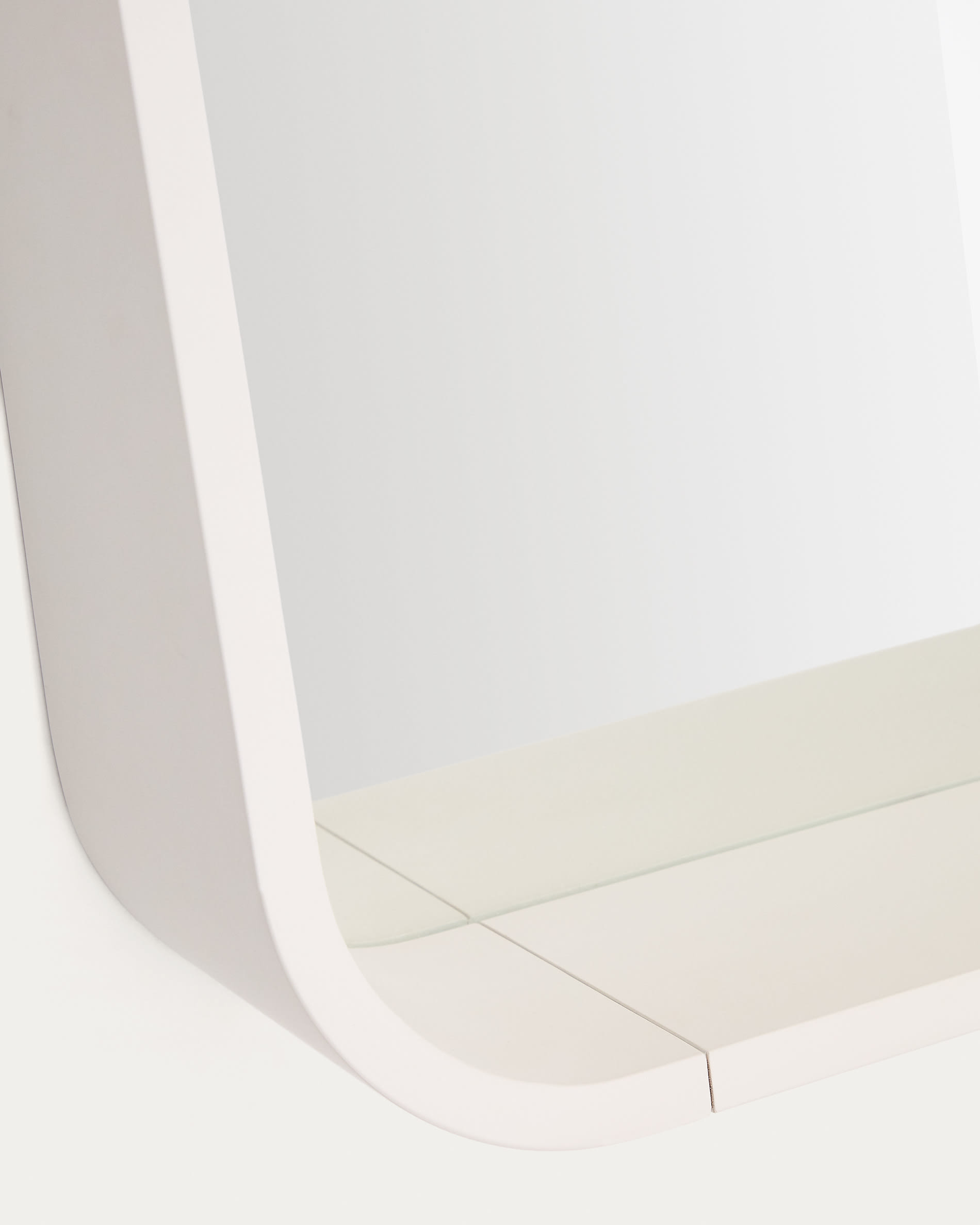 Salaya mirror in lacquered beige ash laminated plywood 90 x 60 cm
