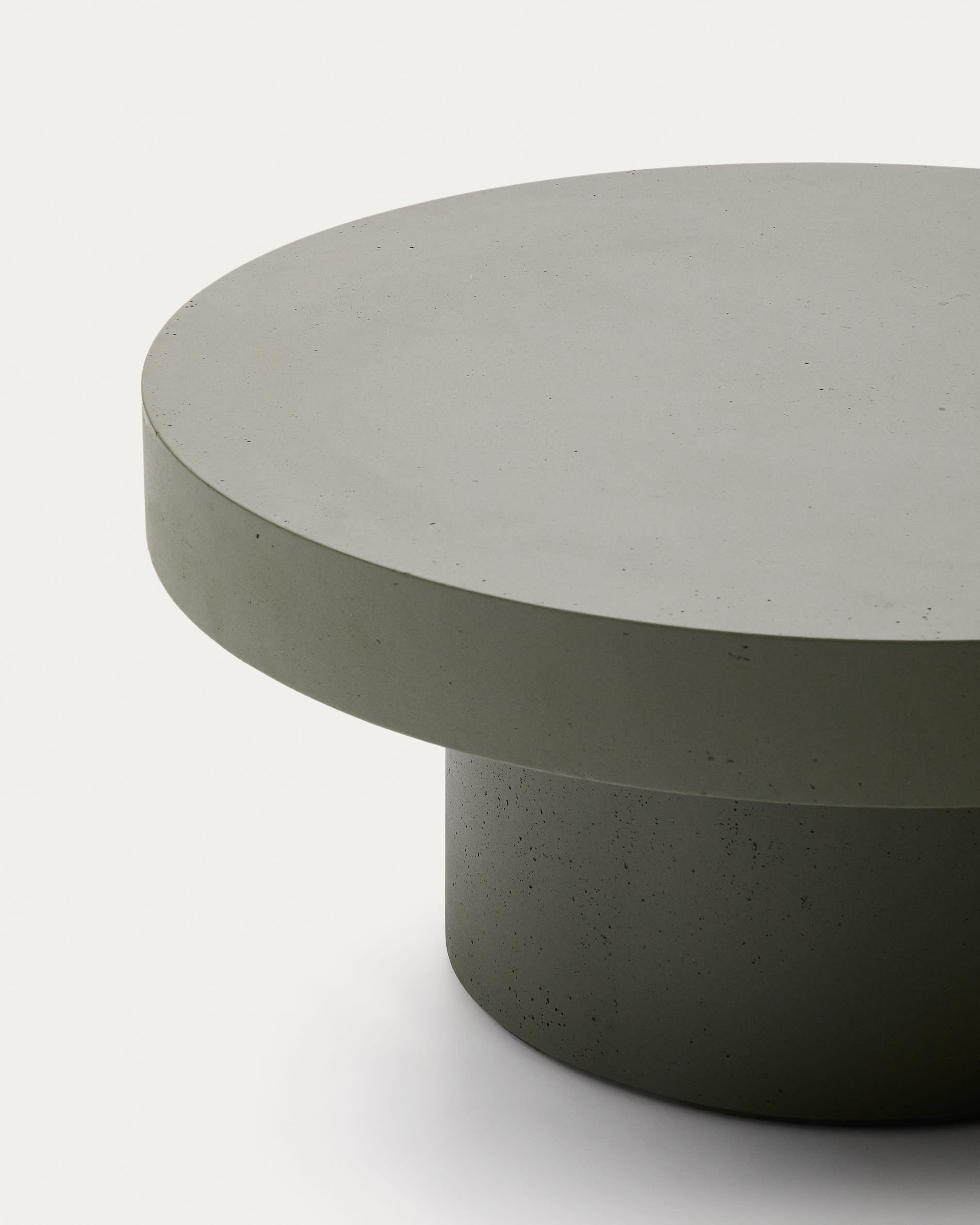 Aiguablava green cement coffee table Ø66cm