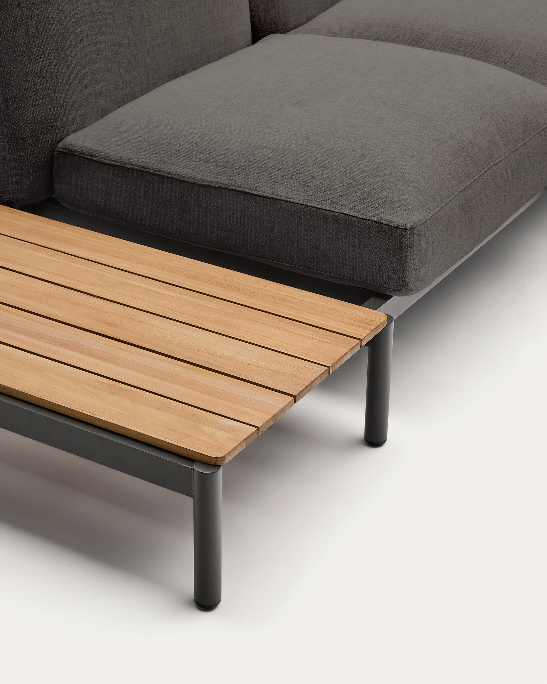 Sorells outdoor modular 4-seater corner sofa with grey upholstery and grey aluminium with teak table 353 x 316.5cm FSC 100%