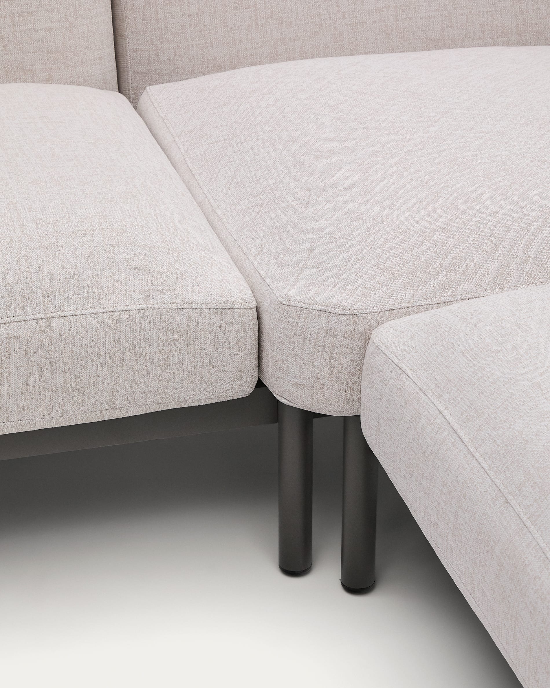 Sorells outdoor modular 5-seater corner sofa with beige upholstery and grey aluminium with teak tables 277 x 446cm FSC 100%