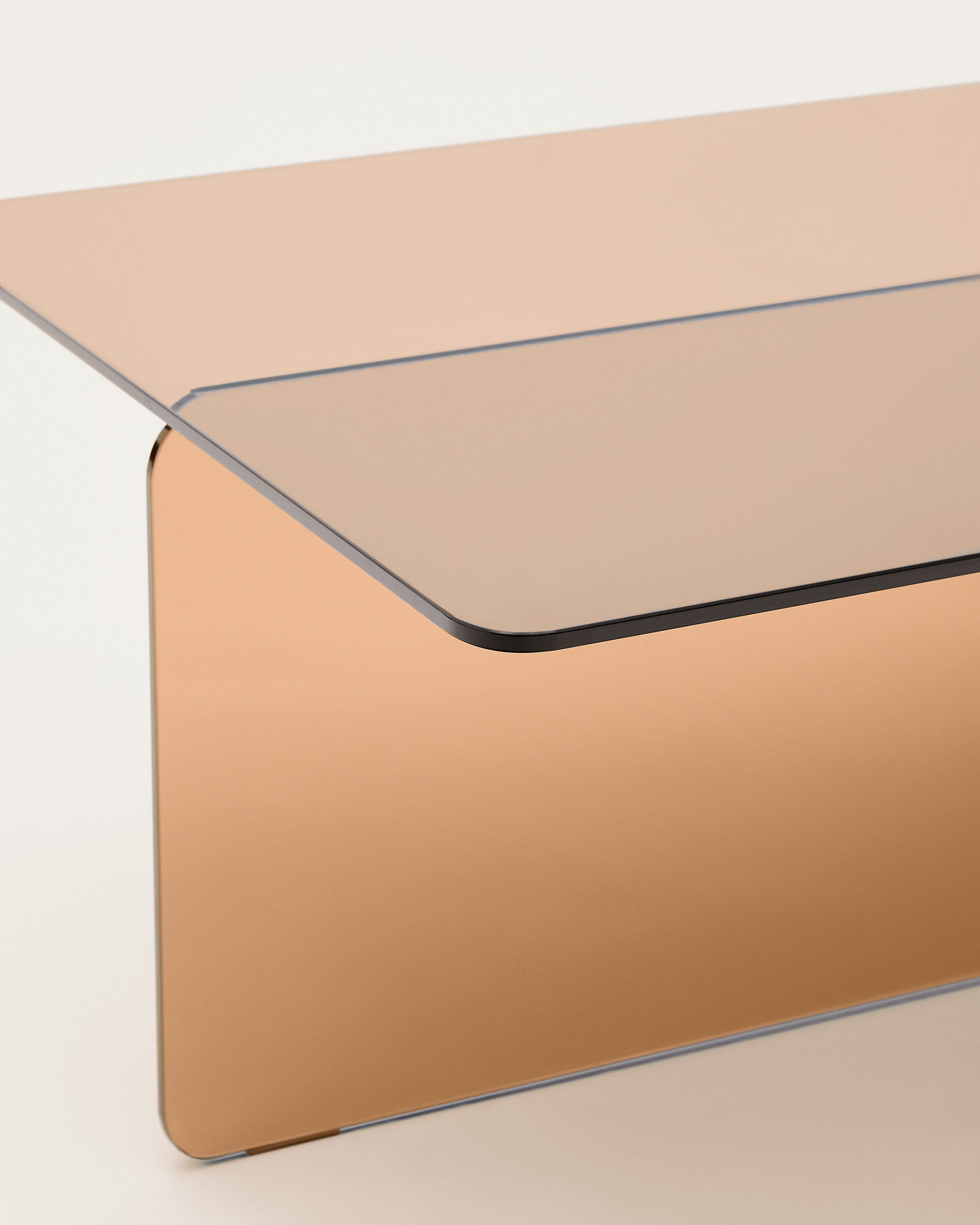 Zaren brown, tempered-glass coffee table, 120 x 60 cm