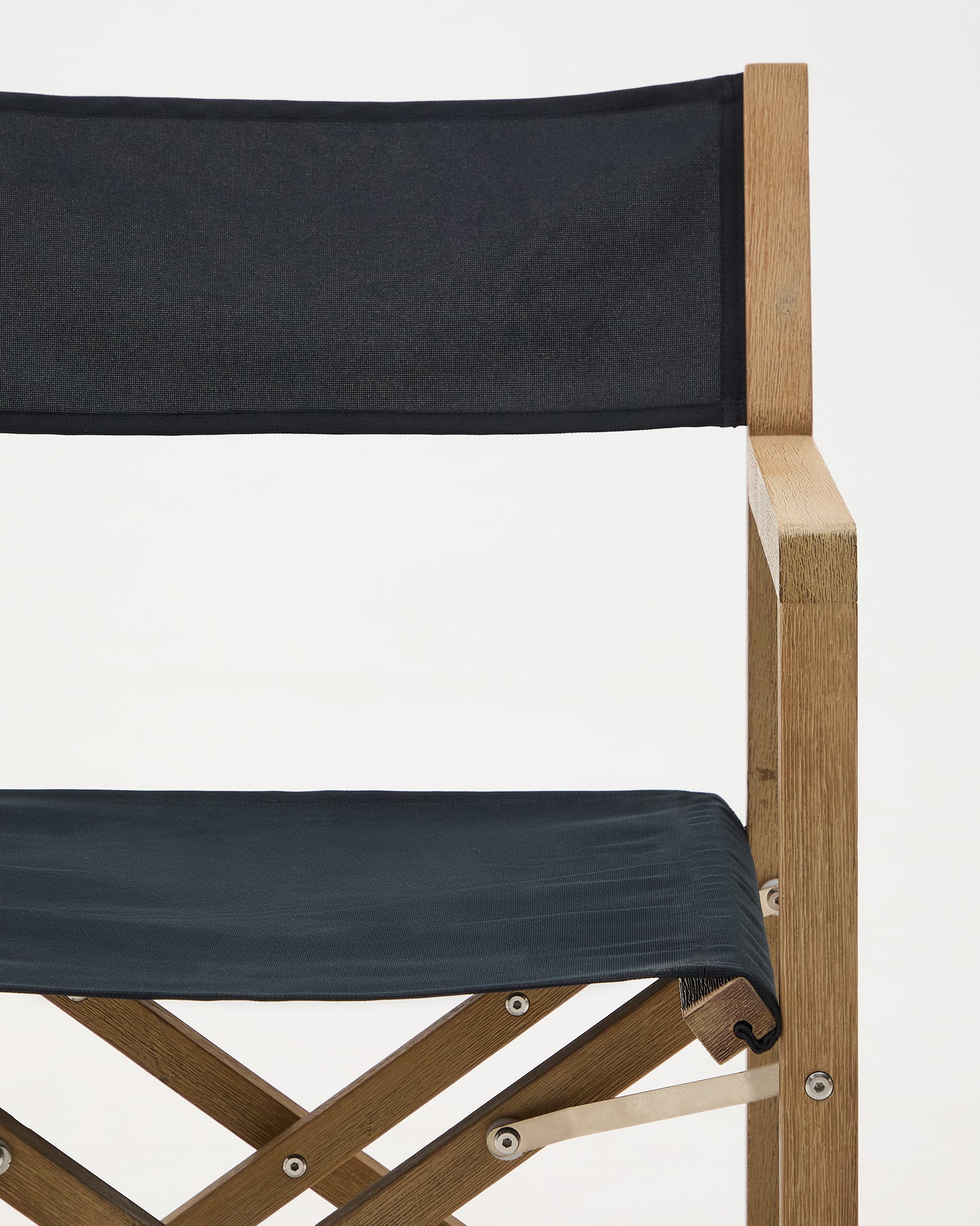 Vilara black outdoor folding chair made of FSC 100% solid acacia wood