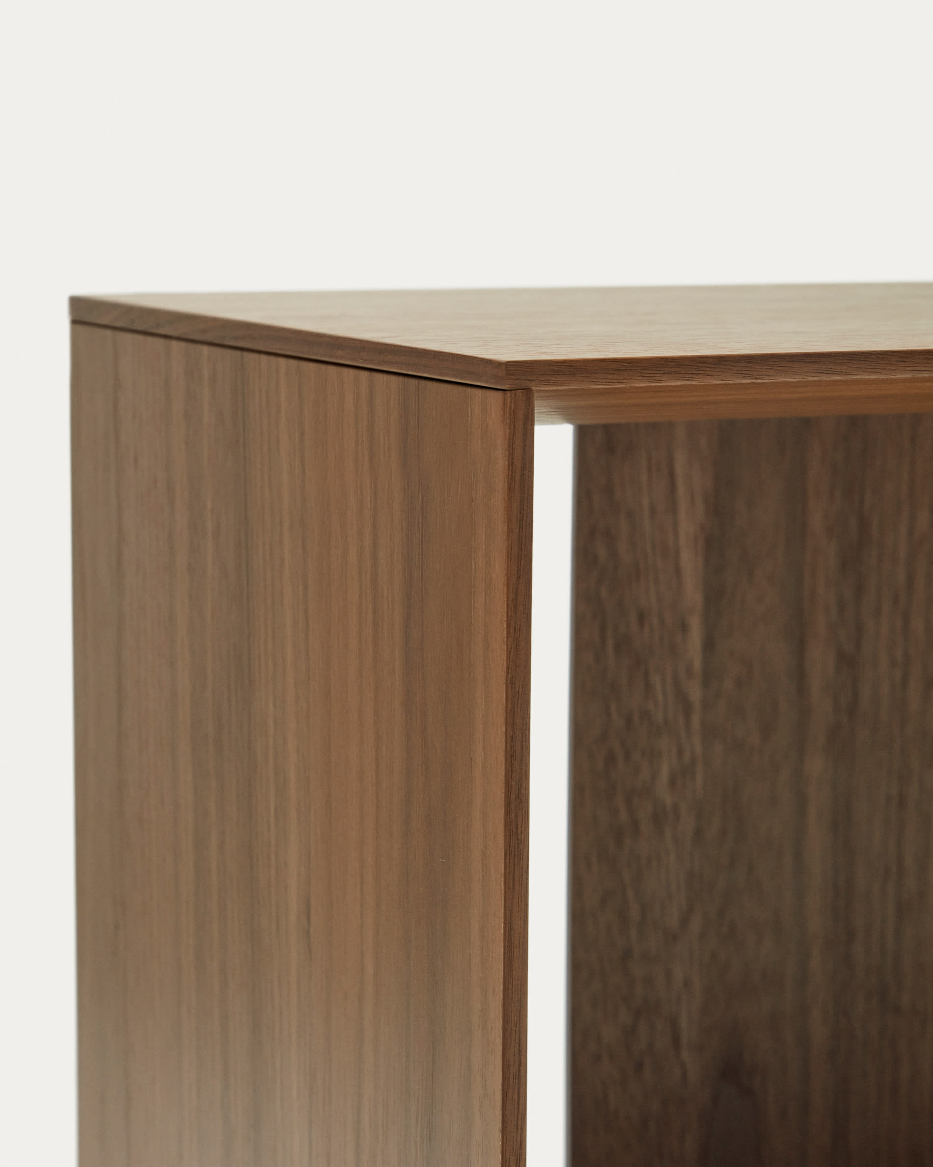 Litto medium shelf module in walnut veneer, 67 x 38 cm