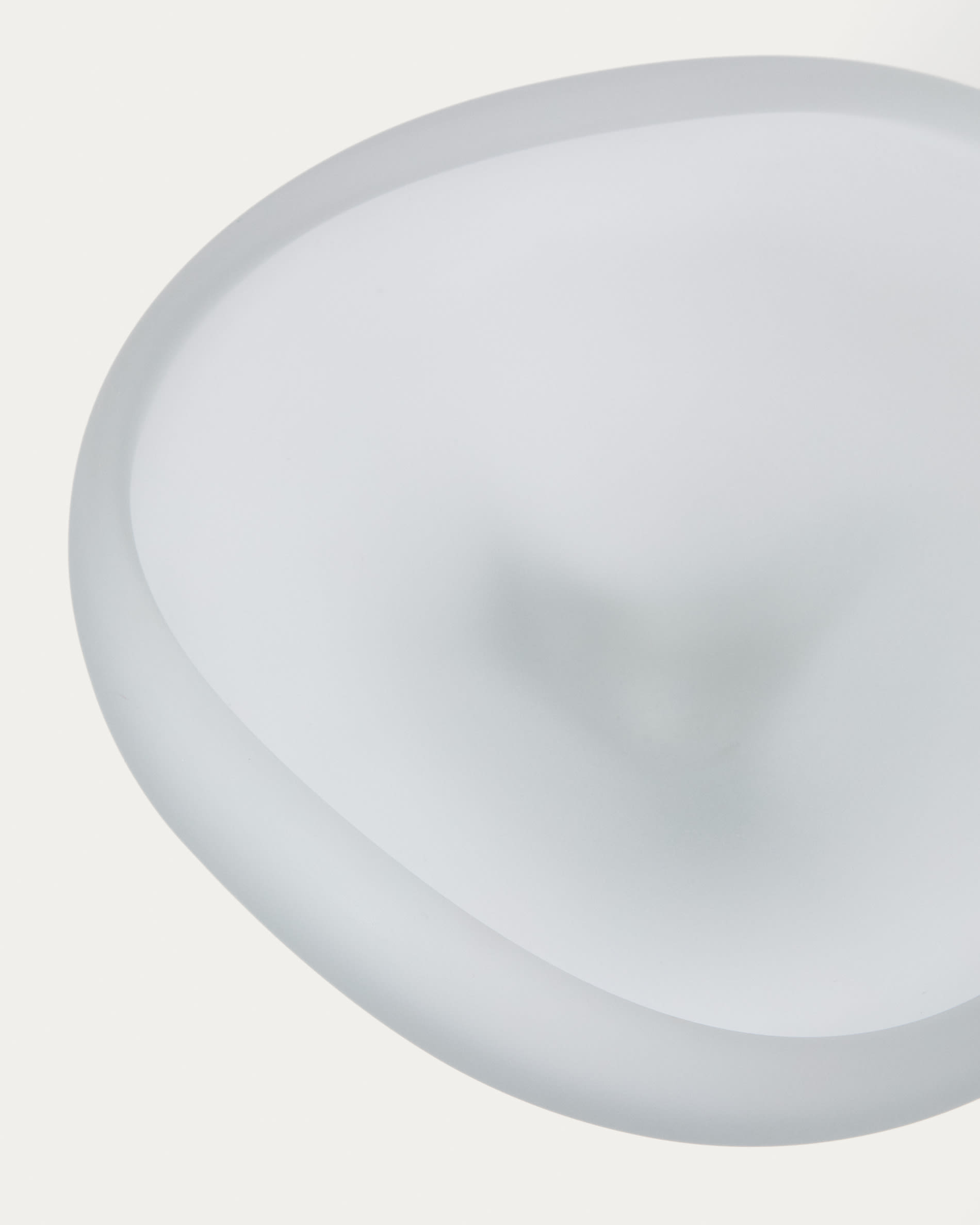 Ondaro frosted glass centrepiece 15cm
