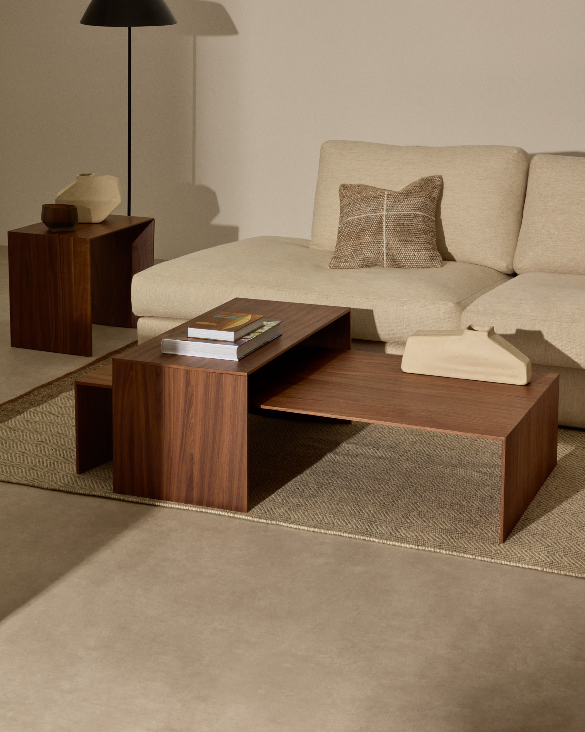 Litto walnut veneer coffee table, FSC Mix Credit 140 x 70 cm