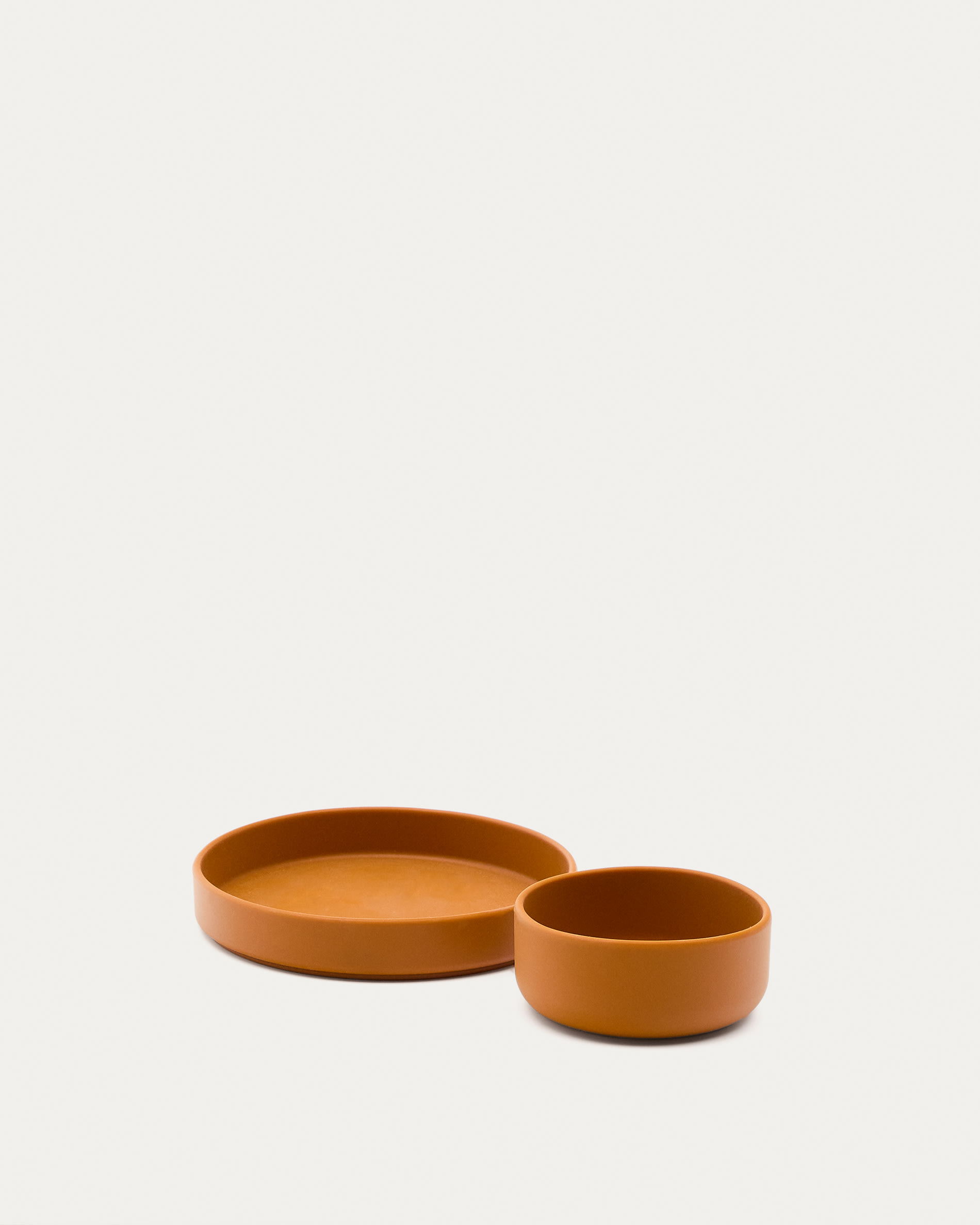 Lili plate and bowl set in orange silicone