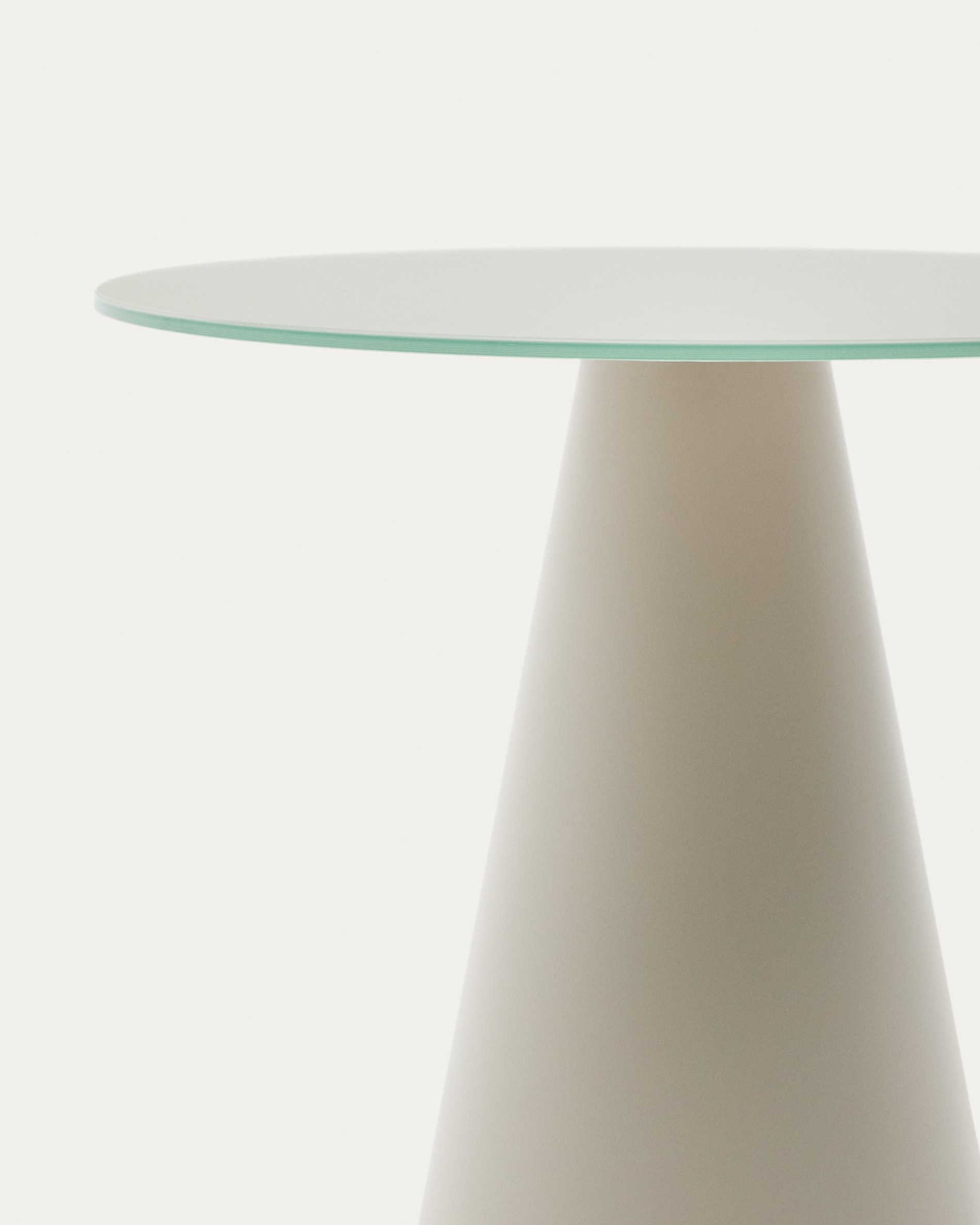 Wilshire tempered glass and metal side table with a matte grey finish, Ø 50 cm