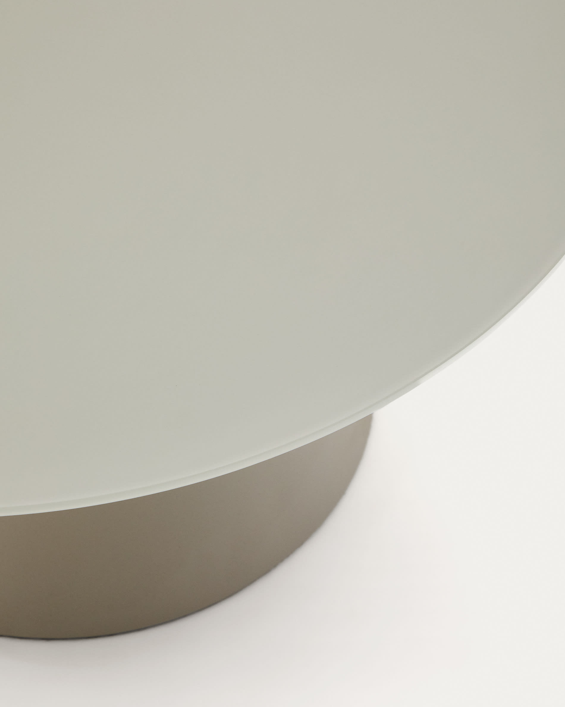 Wilshire tempered glass and metal coffee table with a matte grey finish, Ø 80 cm